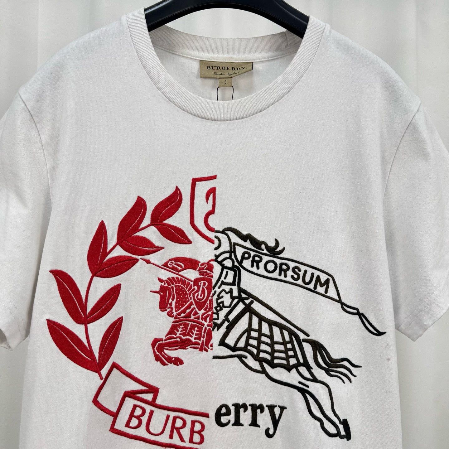 Burberry Burberry Split Knight Graphic T-Shirt S Size US S / EU 44-46 / 1 - 4 Thumbnail
