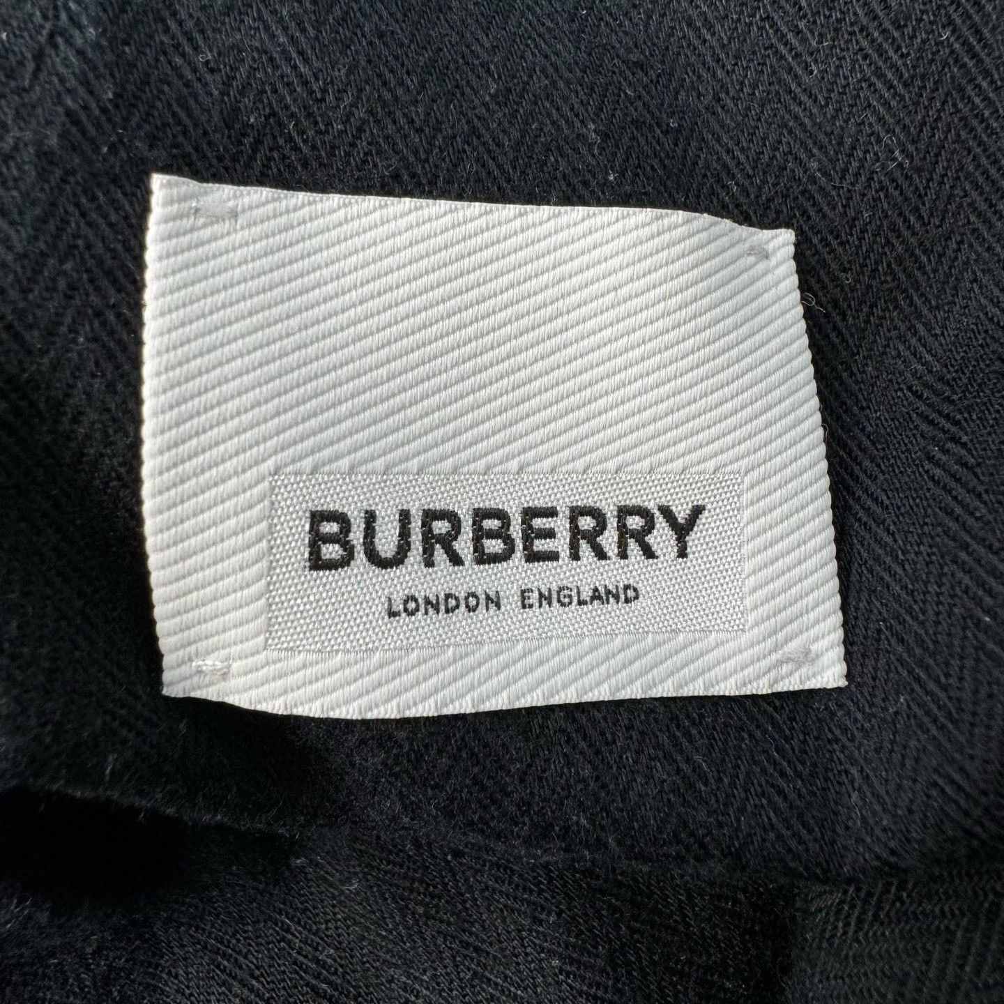 Burberry Burberry Stripe Trim Chino Shorts 50 Size US 34 / EU 50 - 6 Thumbnail
