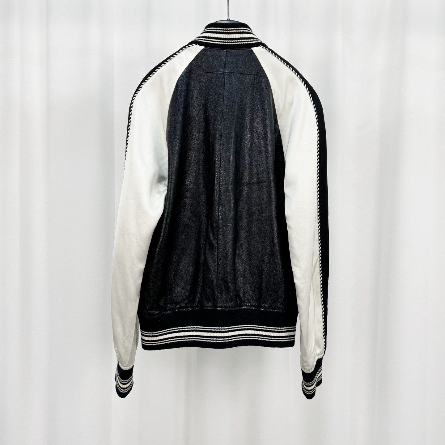 Givenchy Givenchy Star Patch Lambskin Bomber Jacket 48 Size US M / EU 48-50 / 2 - 3 Thumbnail