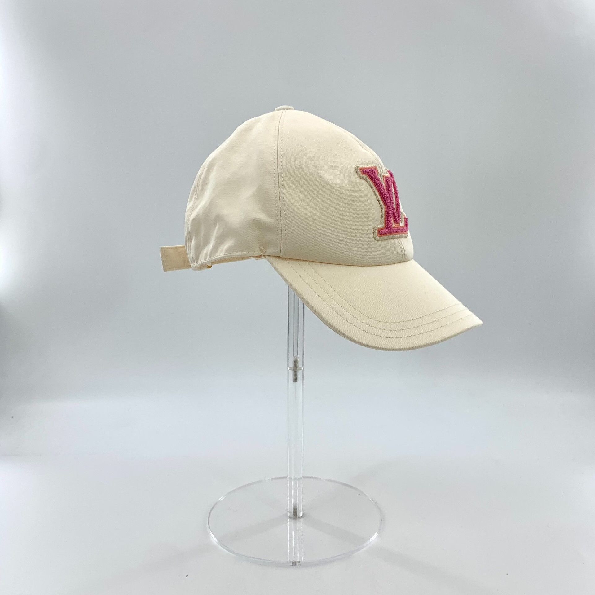 Louis Vuitton Louis Vuitton Signature Logo Embroidered Cap ONE SIZE Size ONE SIZE - 4 Thumbnail