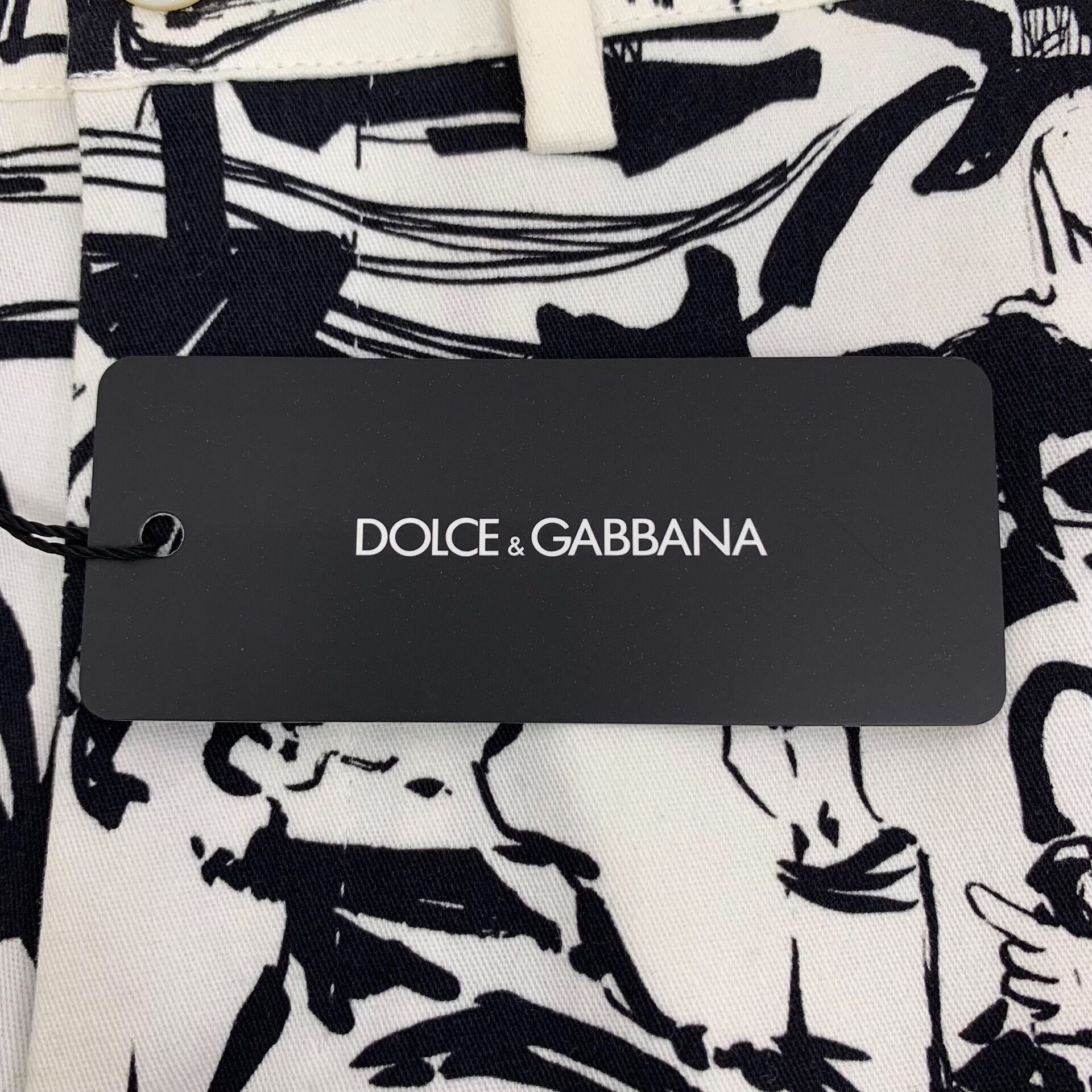Dolce & Gabbana Dolce & Gabbana Graffiti Print Shorts Size 30 Size US 30 / EU 46 - 7 Thumbnail