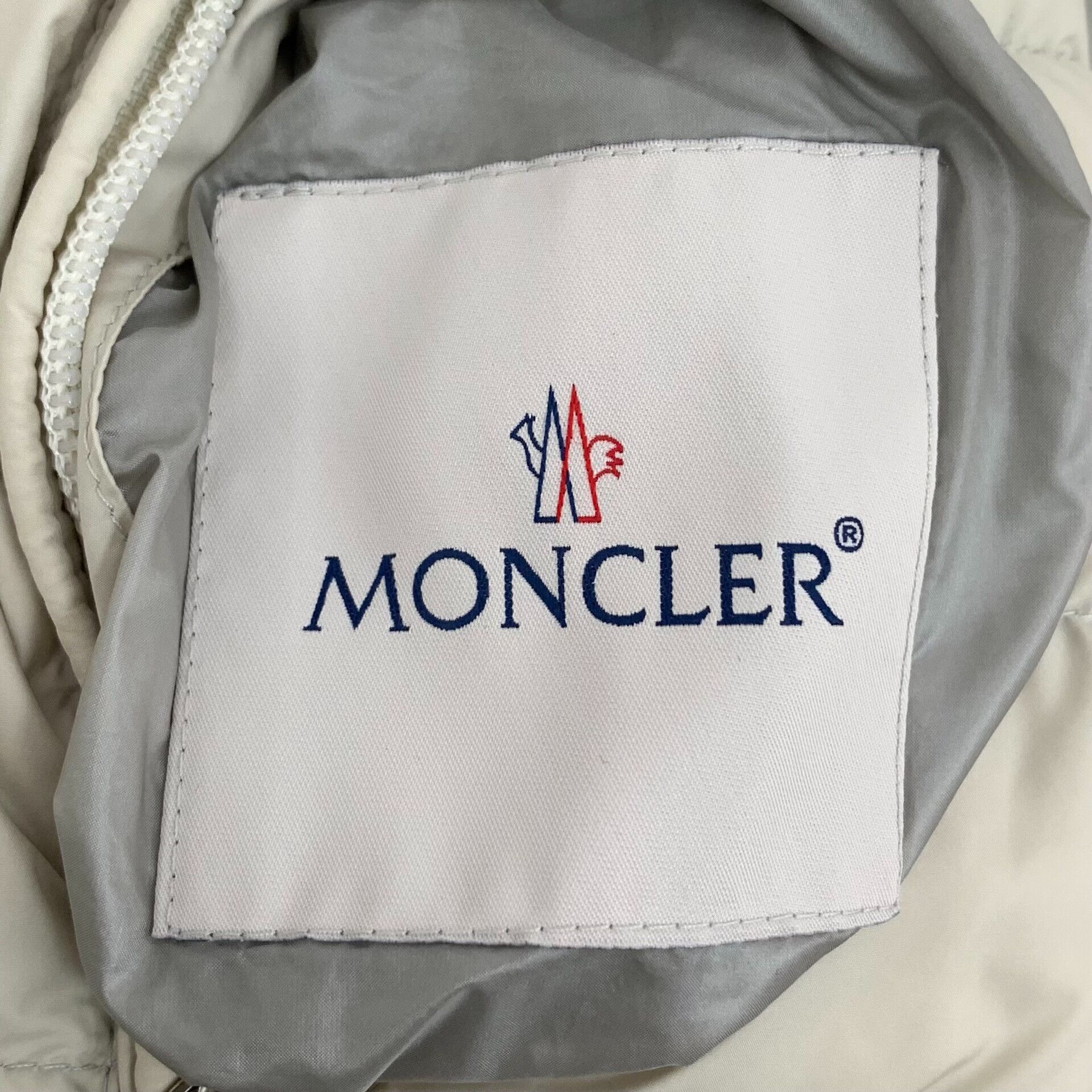Moncler Moncler Civeyrac Reversible Down Jacket Size 4 Size US XL / EU 56 / 4 - 7 Thumbnail
