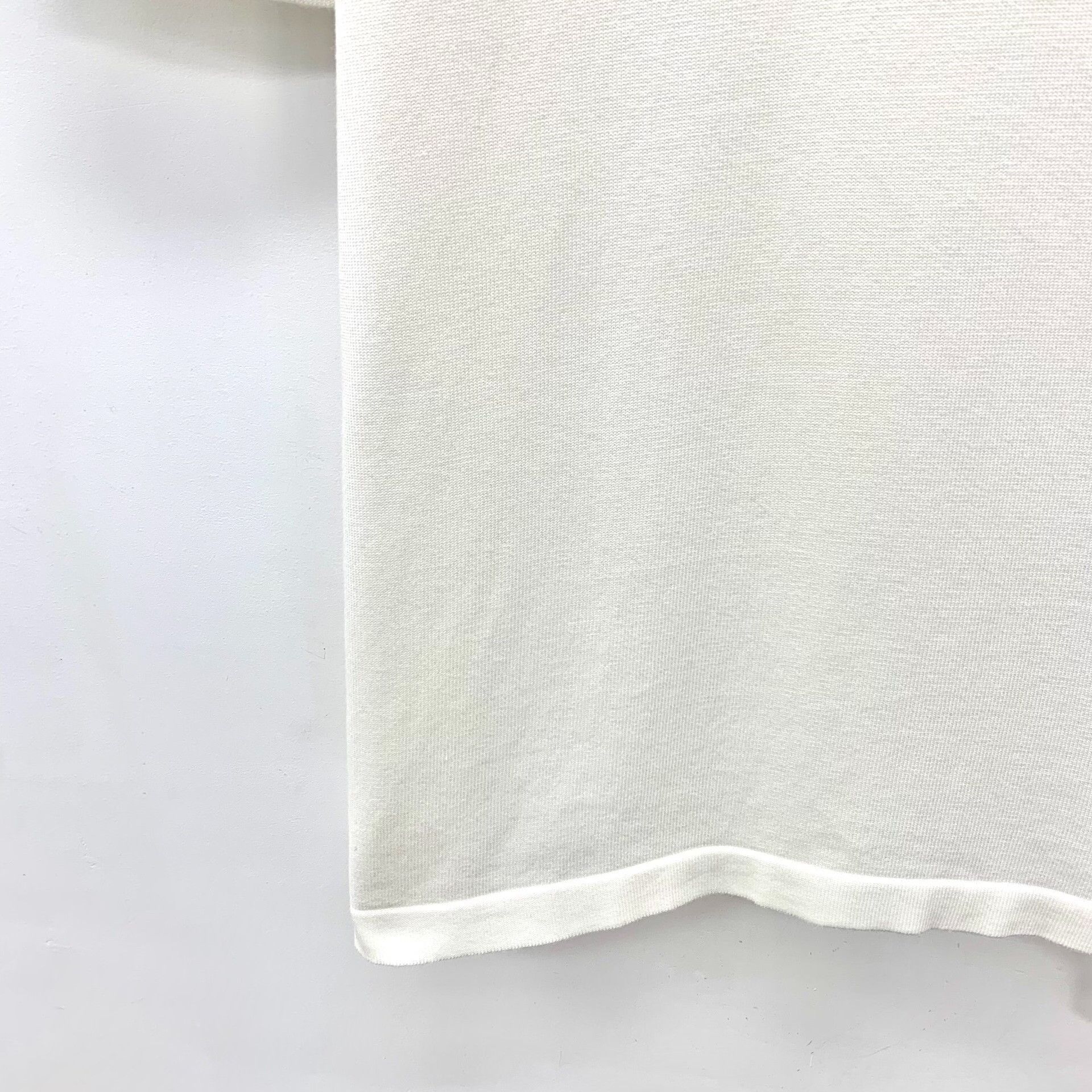Louis Vuitton Louis Vuitton Embroidered Pin Logo T-Shirt XL Size US XL / EU 56 / 4 - 5 Thumbnail