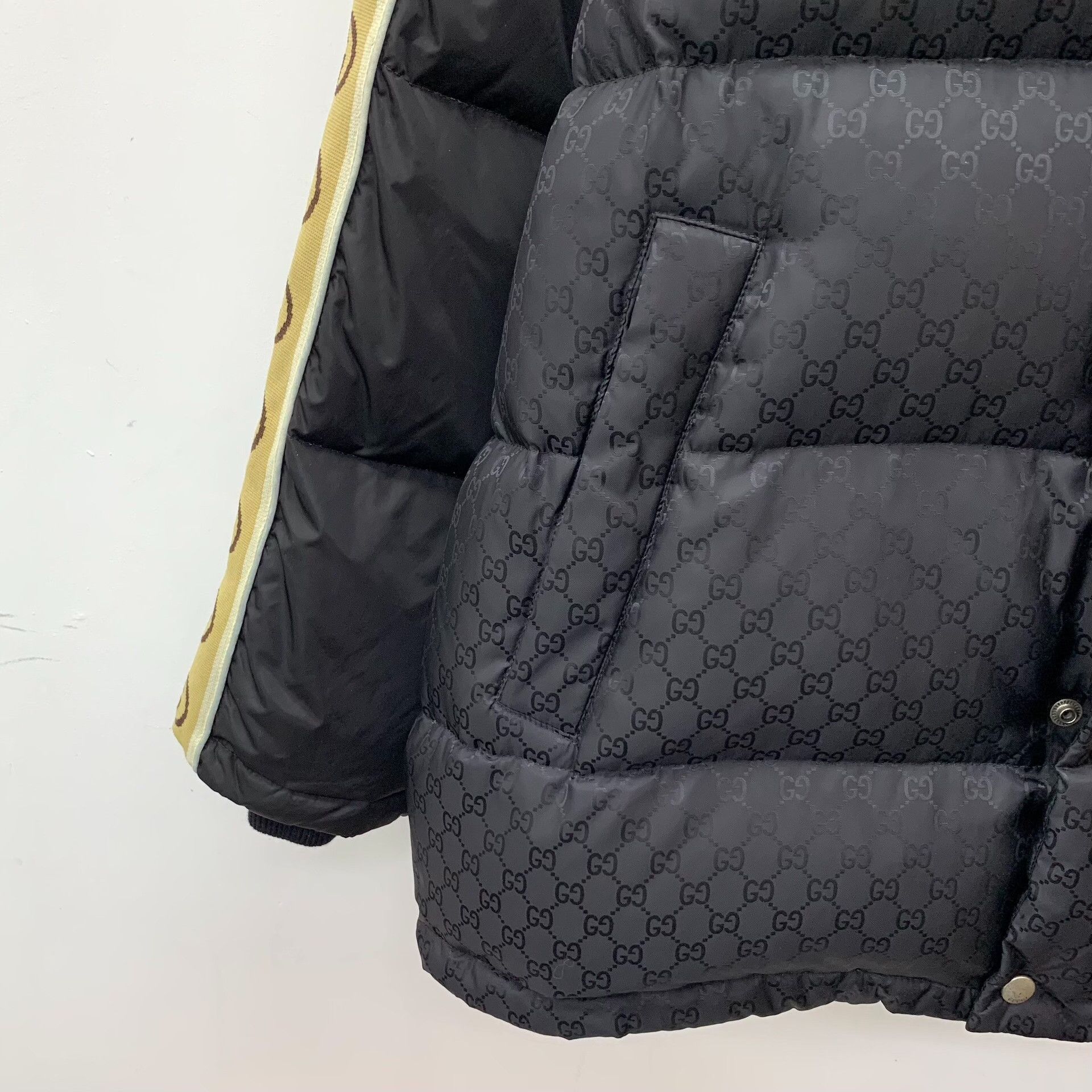 Gucci Gucci GG Monogram Hooded Puffer Jacket 48 Size US M / EU 48-50 / 2 - 5 Thumbnail