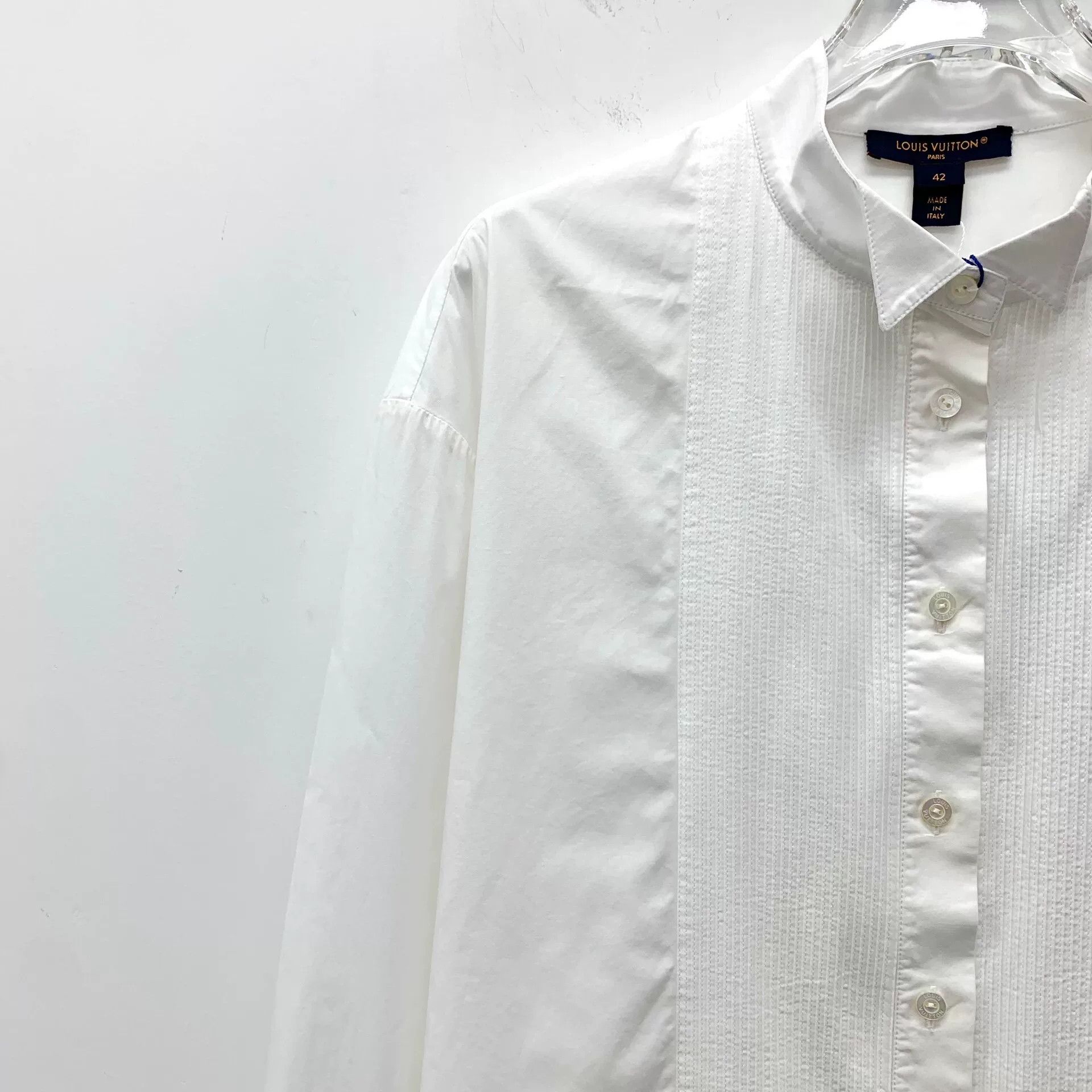 Louis Vuitton Louis Vuitton Embroidered Logo Shirt 42 Size US L / EU 52-54 / 3 - 4 Thumbnail