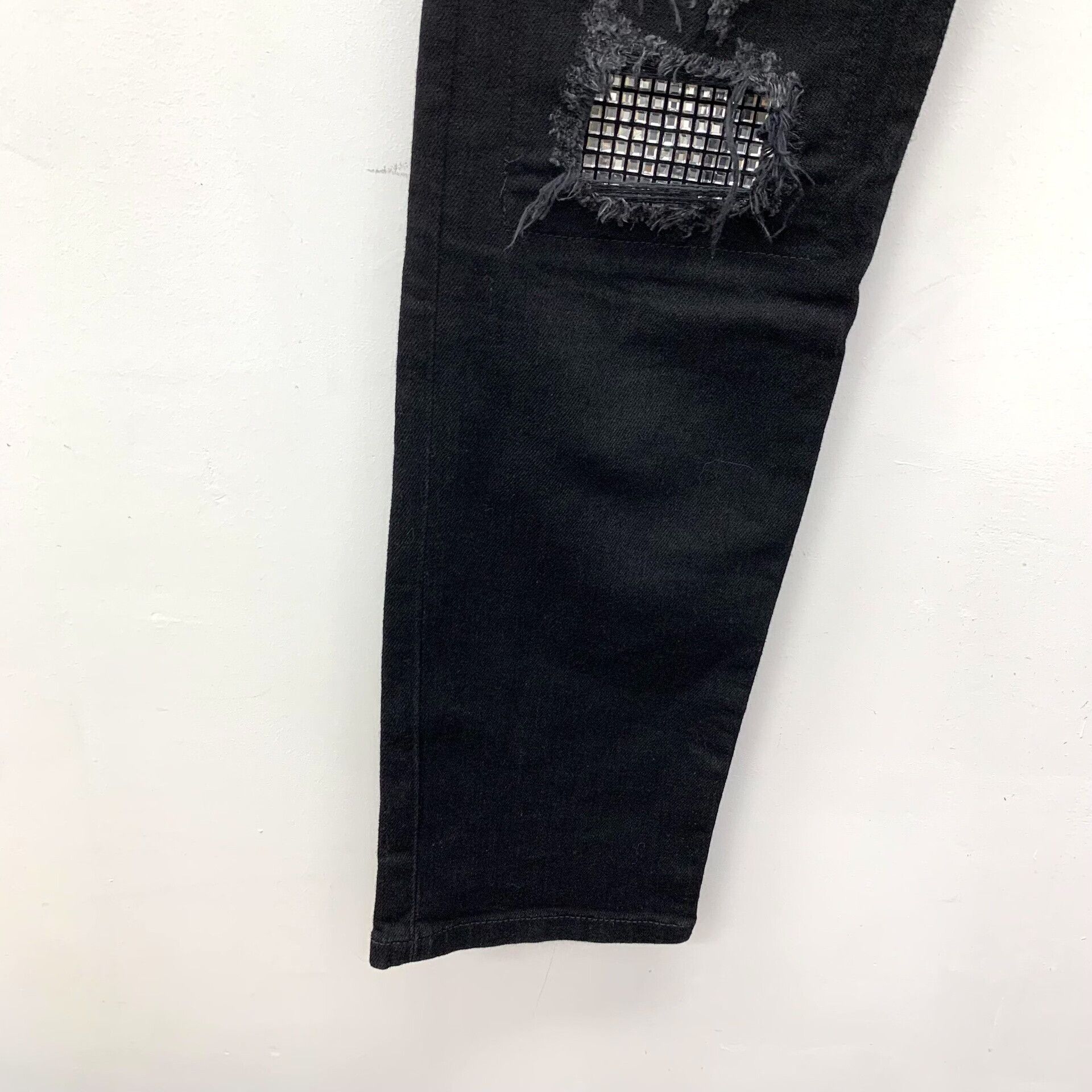 Balmain Balmain Distressed Rhinestone Slim Jeans 31 Size US 31 - 6 Thumbnail