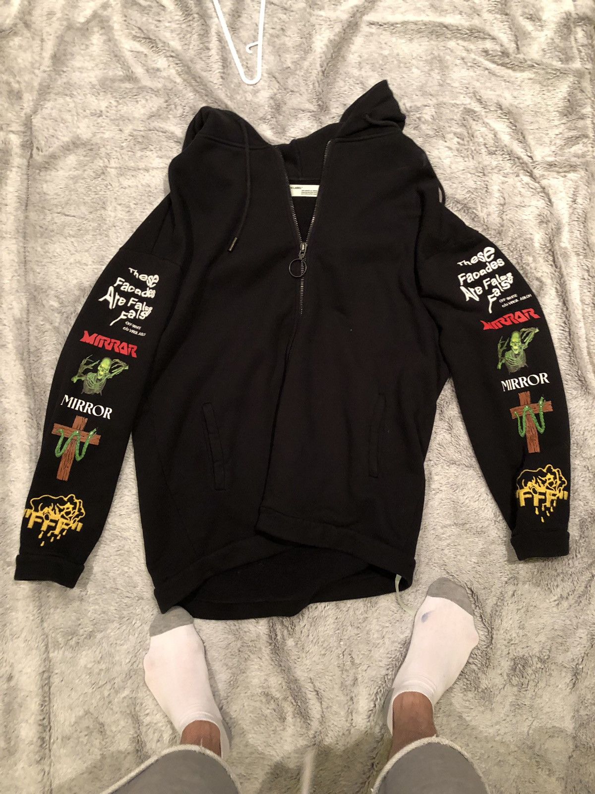 Mirror off cheap white hoodie