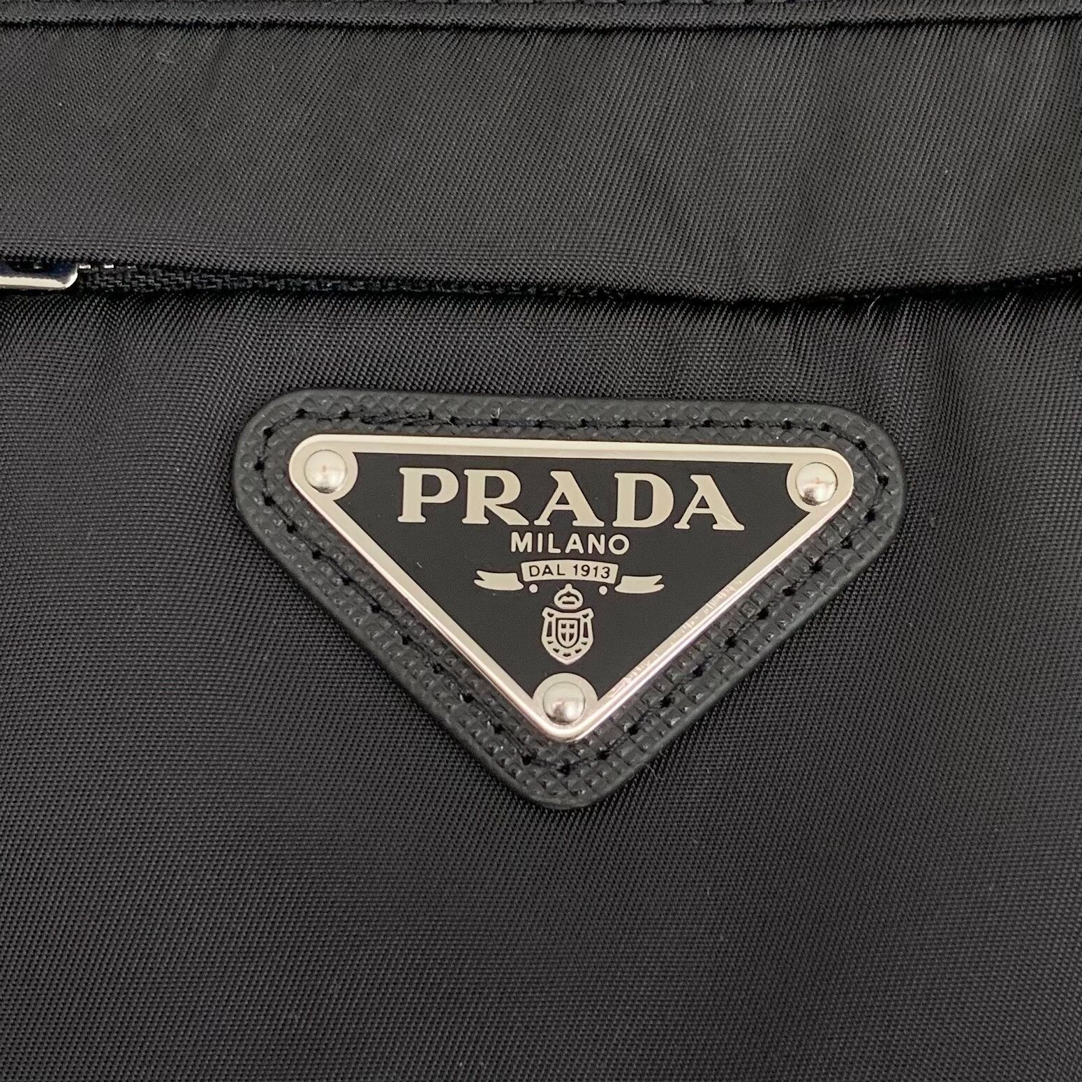 Prada Prada Triangle Logo Nylon Jacket Size 48 Size US M / EU 48-50 / 2 - 6 Thumbnail