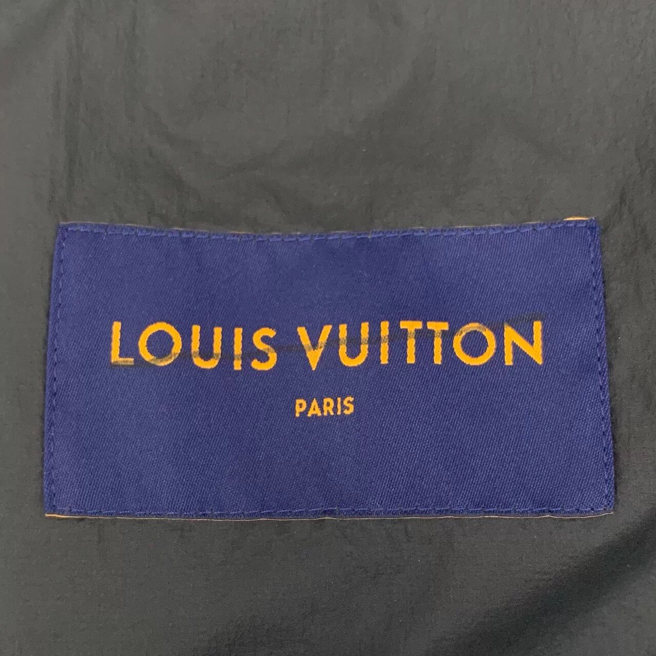 Louis Vuitton Louis Vuitton Contrast Logo Hooded Jacket 50 Size US M / EU 48-50 / 2 - 6 Thumbnail