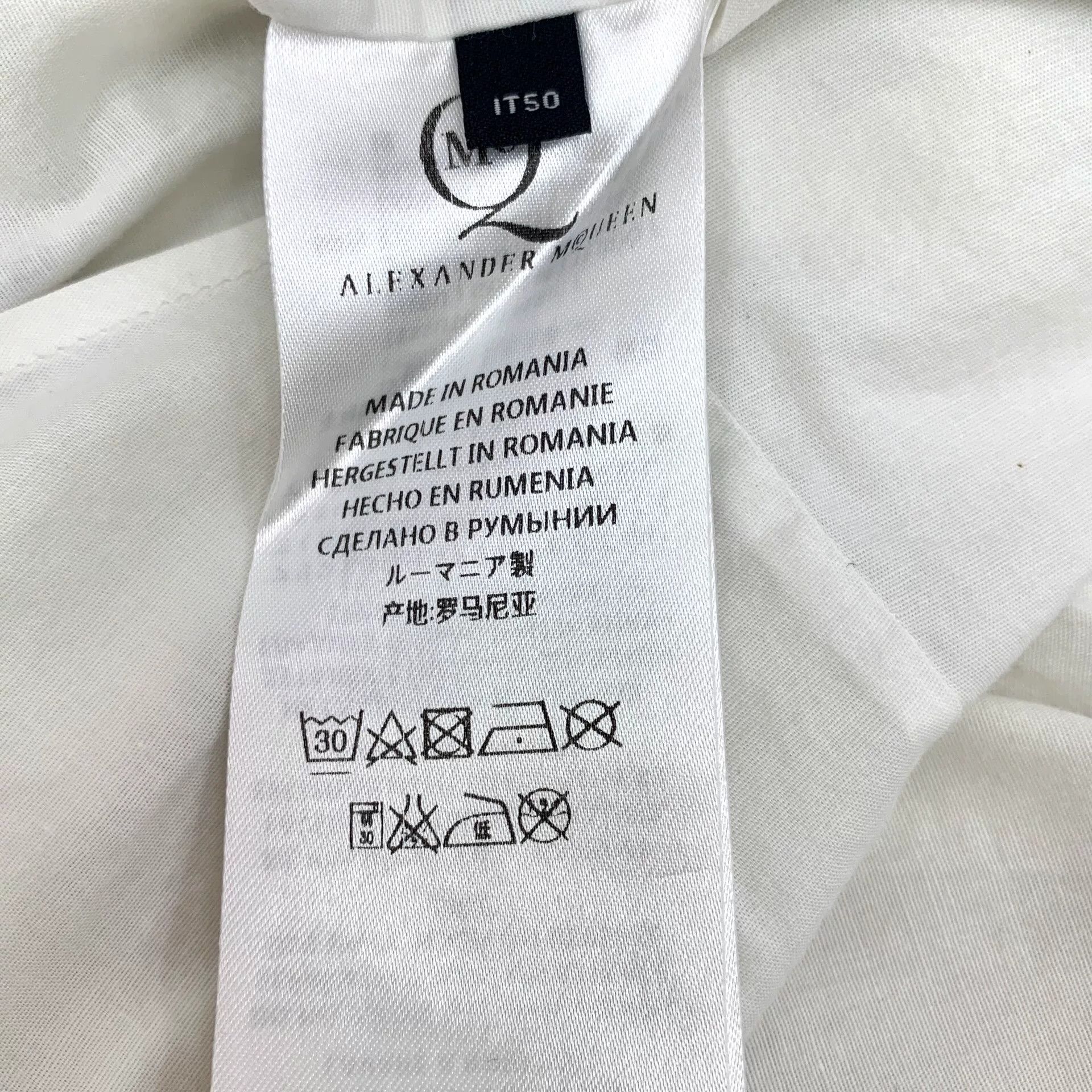 Alexander McQueen Alexander McQueen Swallow Print Shirt Size 50 Size US M / EU 48-50 / 2 - 7 Thumbnail