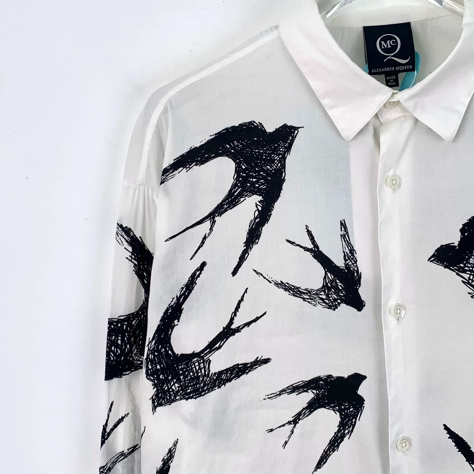 Alexander McQueen Alexander McQueen Swallow Print Shirt Size 50 Size US M / EU 48-50 / 2 - 4 Thumbnail