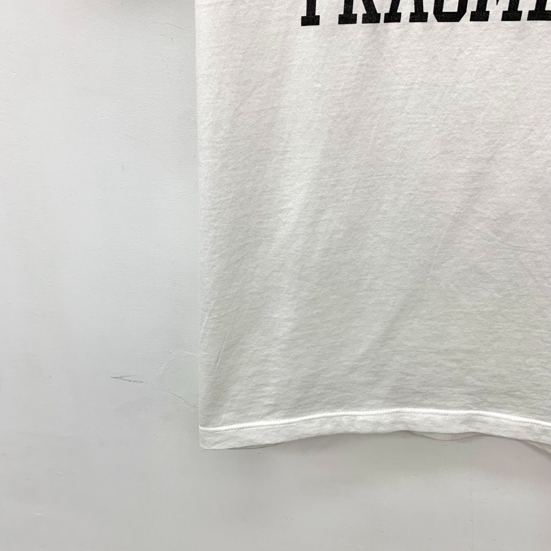 Louis Vuitton Louis Vuitton x Fragments Logo Printed T-Shirt Size S Size US S / EU 44-46 / 1 - 5 Thumbnail