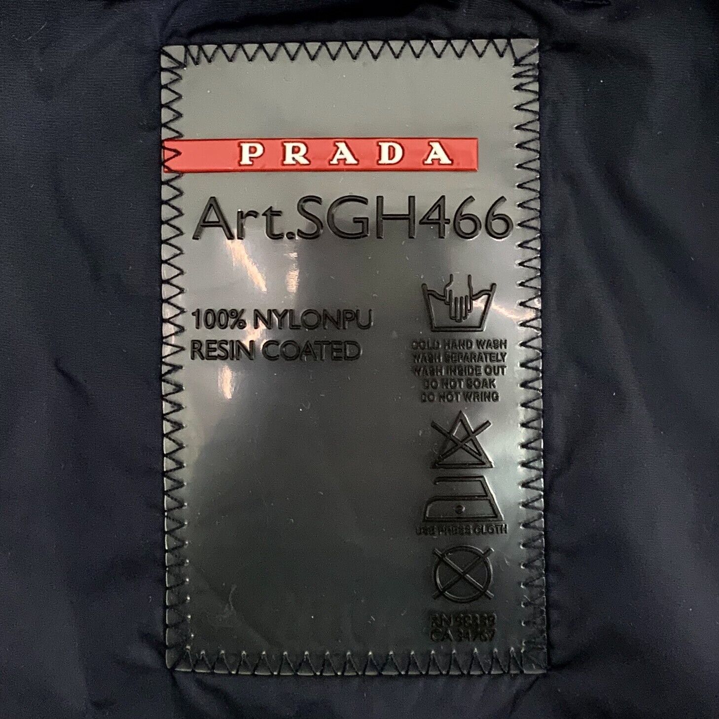 Prada Prada Triangle Logo Hooded Zip-Up Jacket Size 52 Size US L / EU 52-54 / 3 - 7 Thumbnail
