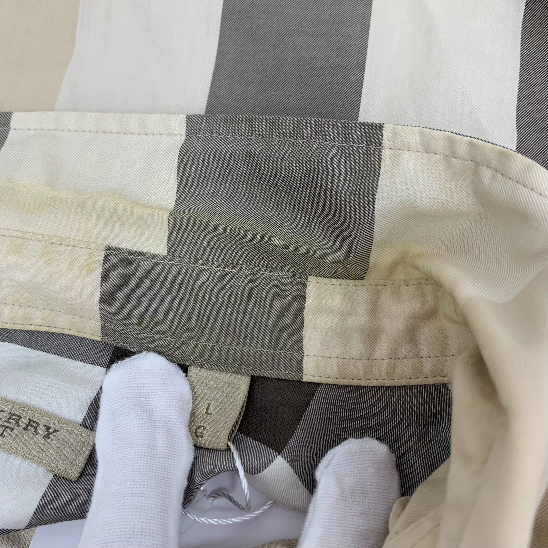 Burberry Burberry Brit Large Check Button Up Shirt L Size US L / EU 52-54 / 3 - 9 Thumbnail