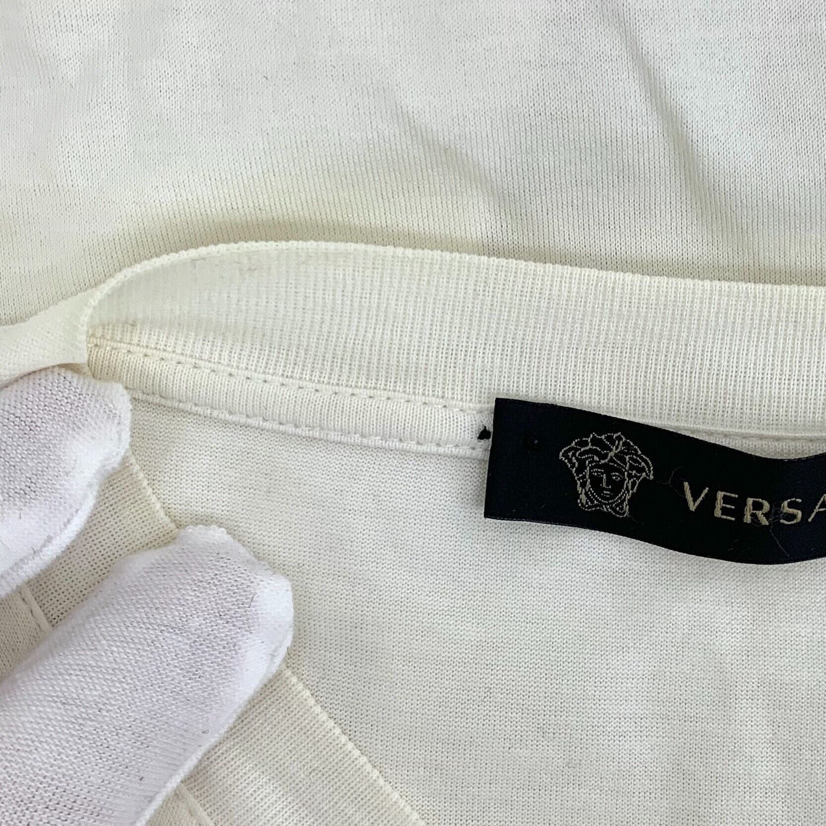 Versace Versace Medusa Embroidered T-Shirt S Size US S / EU 44-46 / 1 - 9 Thumbnail