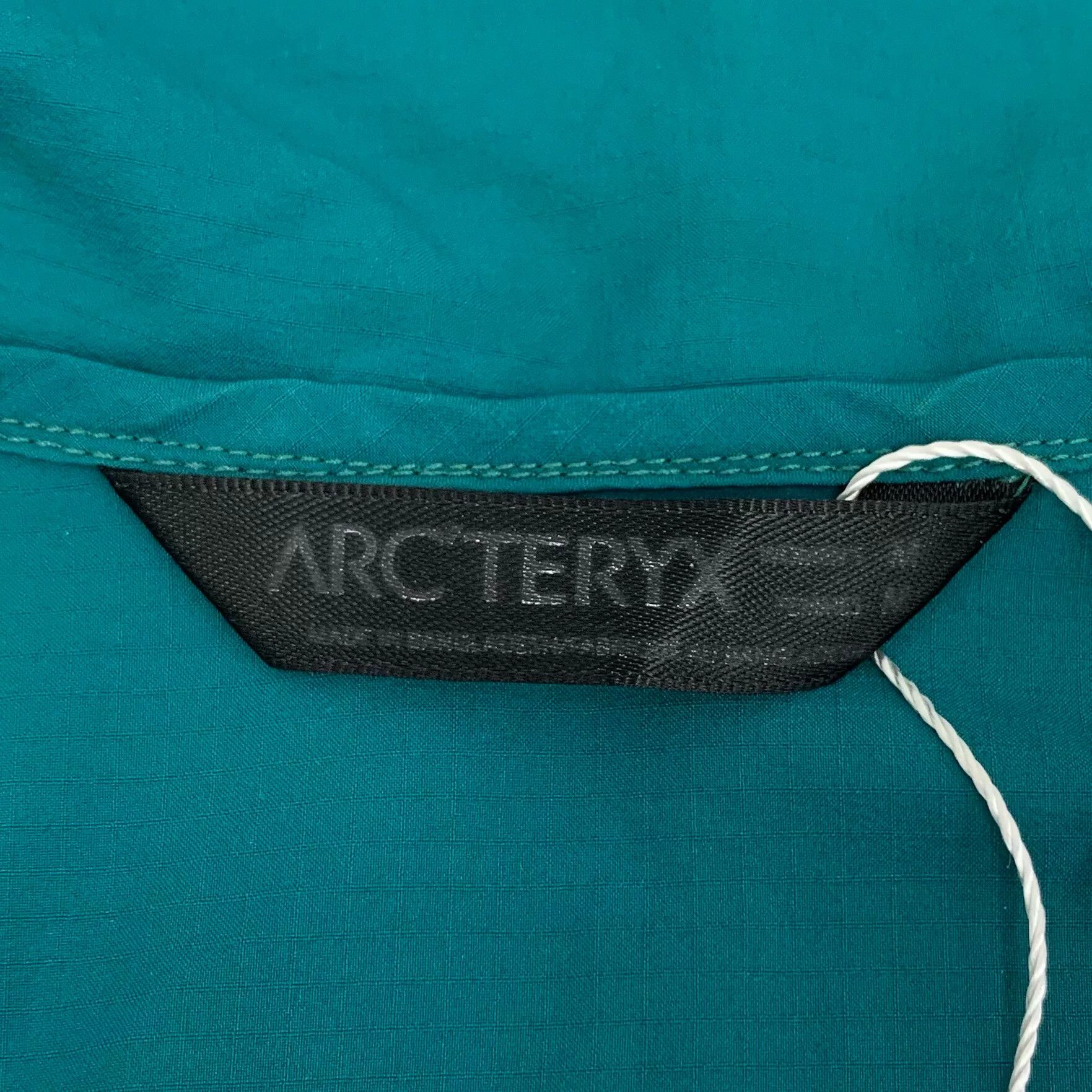 Arc'teryx Arc'teryx Embroidered Logo Hooded Jacket M Size US M / EU 48-50 / 2 - 6 Thumbnail