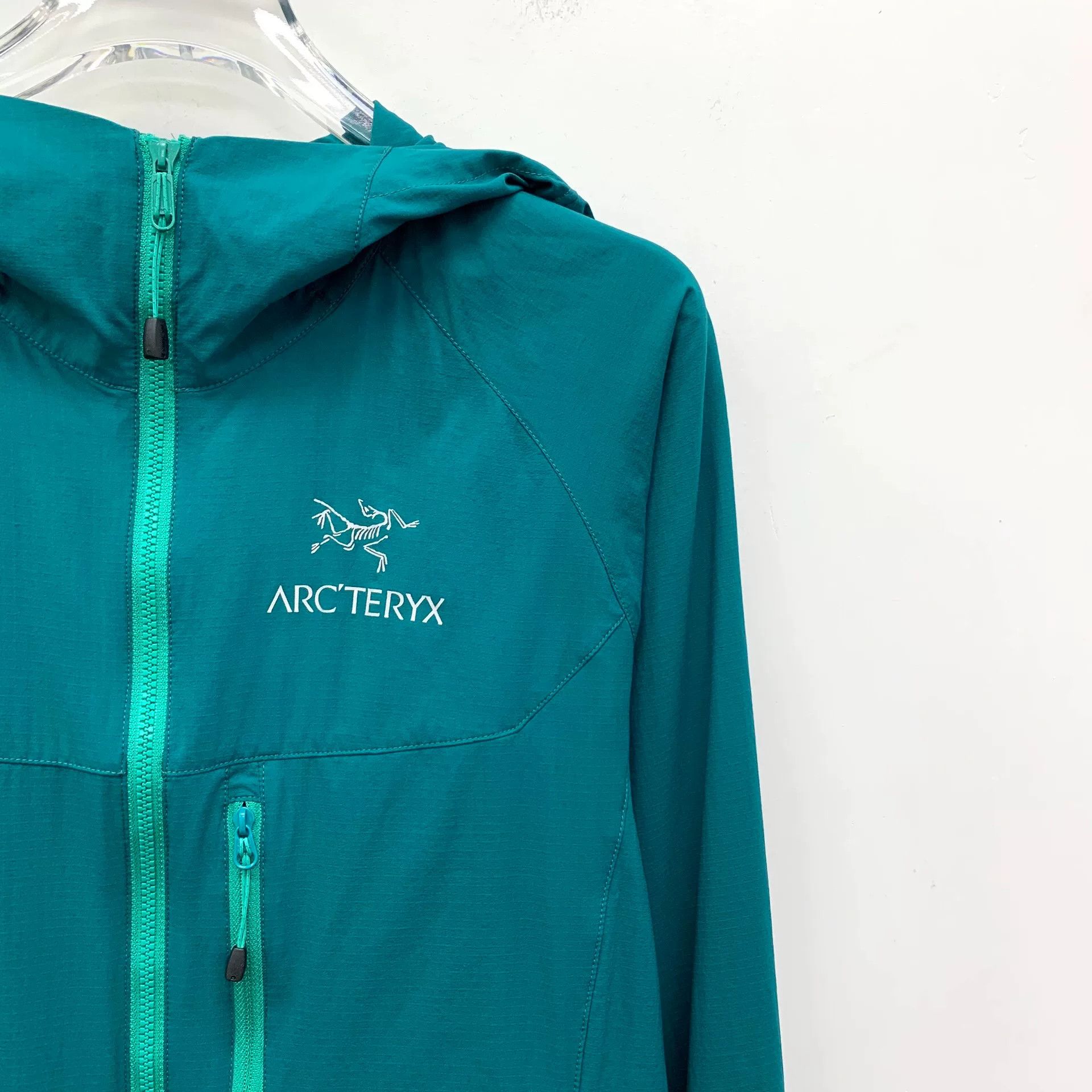 Arc'teryx Arc'teryx Embroidered Logo Hooded Jacket M Size US M / EU 48-50 / 2 - 4 Thumbnail