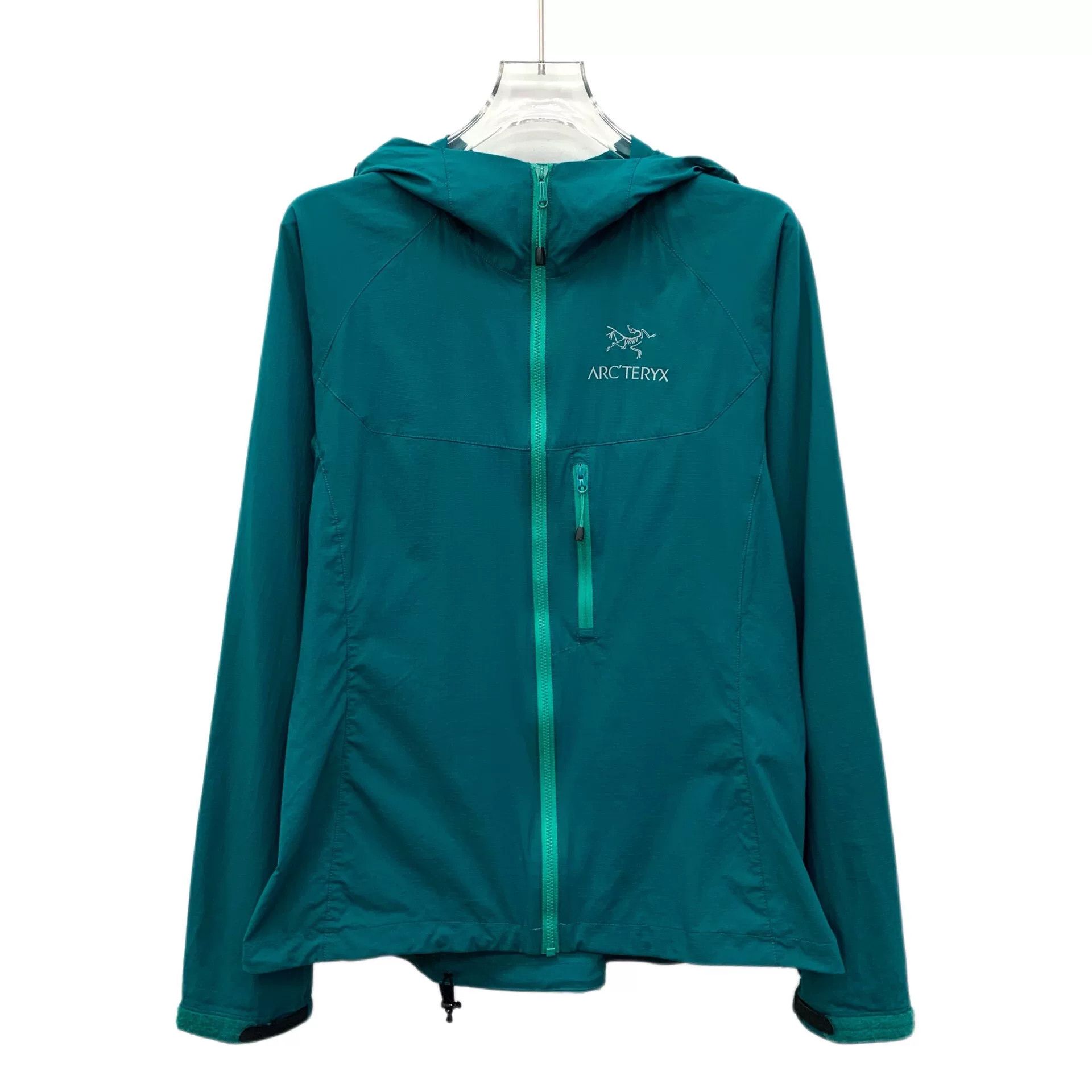 Arc'teryx Arc'teryx Embroidered Logo Hooded Jacket M Size US M / EU 48-50 / 2 - 2 Thumbnail