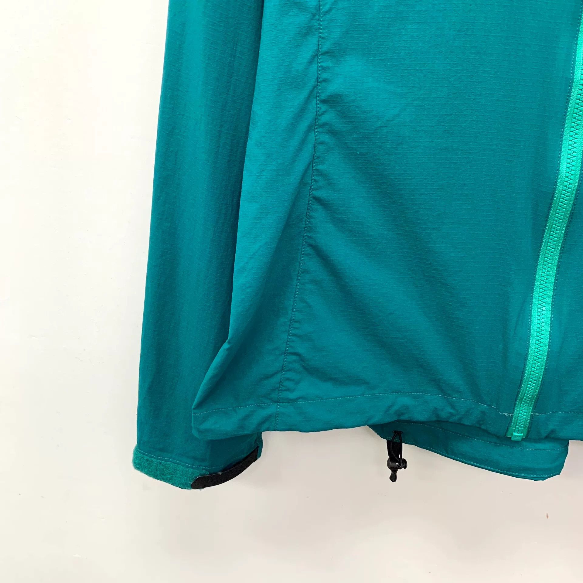Arc'teryx Arc'teryx Embroidered Logo Hooded Jacket M Size US M / EU 48-50 / 2 - 5 Thumbnail