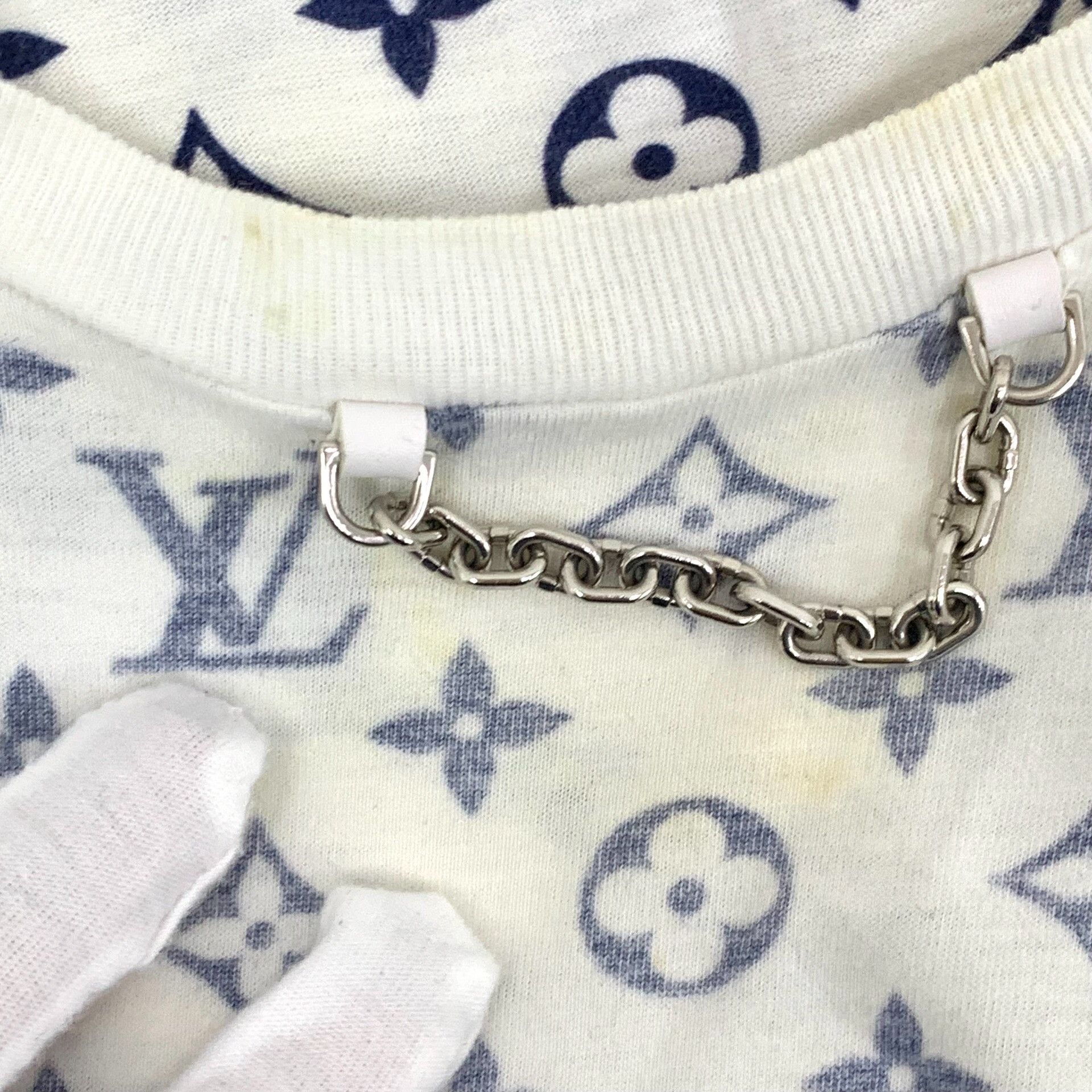 Louis Vuitton Louis Vuitton Monogram Chain Detail T-Shirt L Size US L / EU 52-54 / 3 - 10 Thumbnail