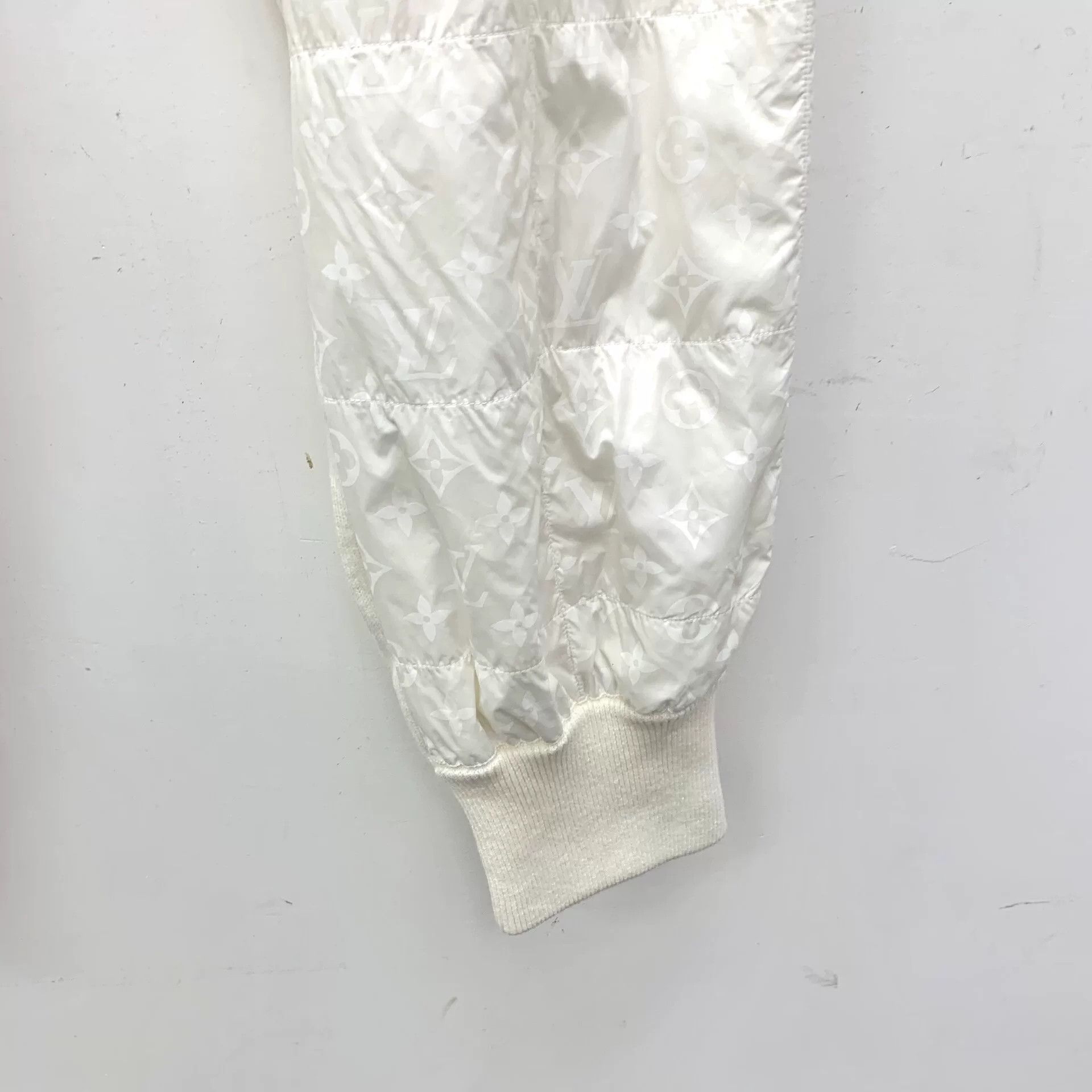 Louis Vuitton Louis Vuitton Monogram Knit Joggers XS Size US 28 / EU 44 - 6 Thumbnail