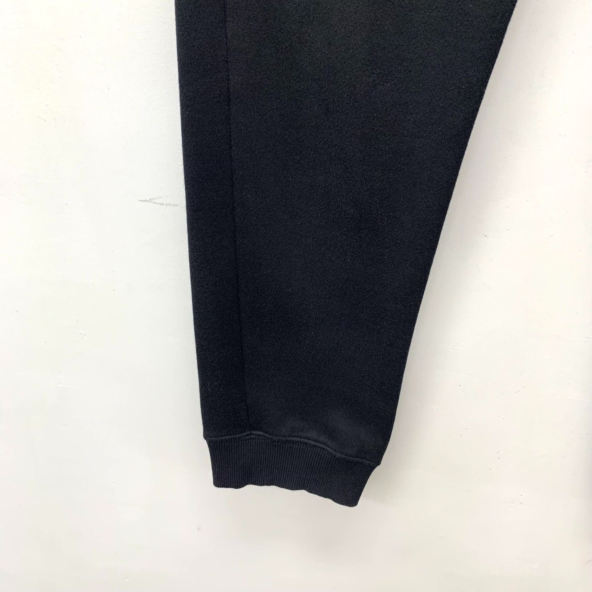 Valentino Valentino Logo Embroidered Sweatpants Size M Size US 32 / EU 48 - 6 Thumbnail