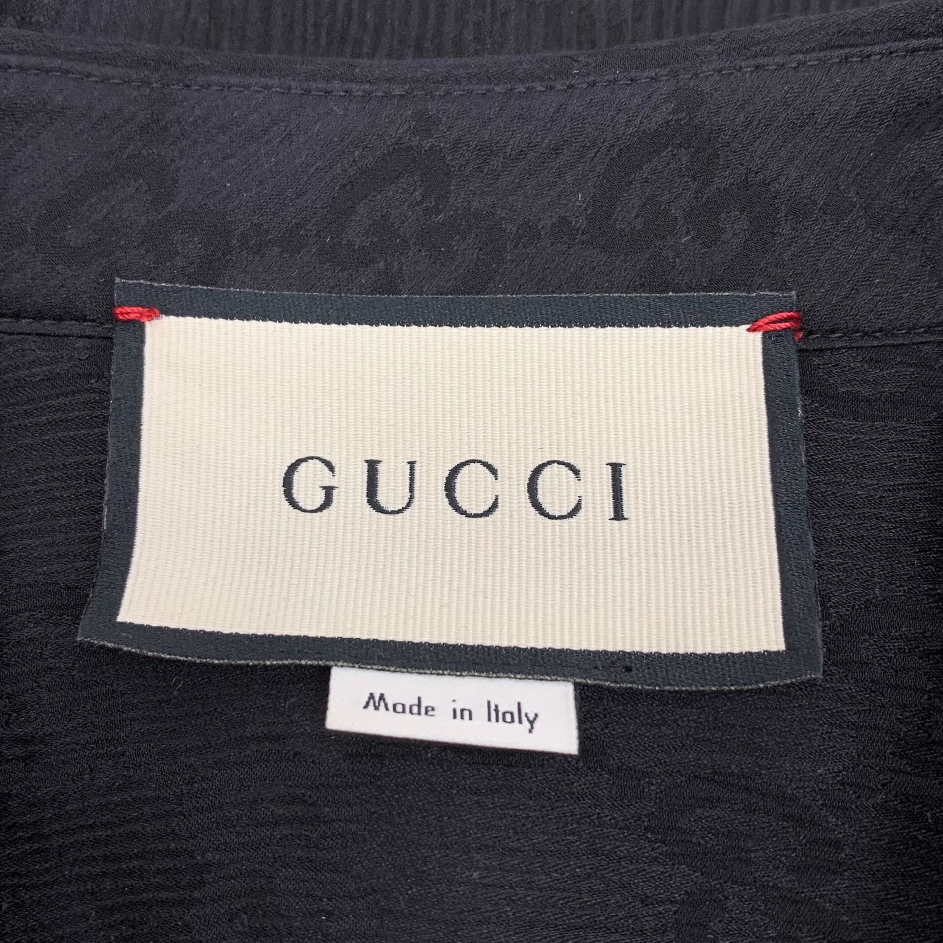 Gucci Gucci Monogram Silk Button Up Shirt Size 40 Size US M / EU 48-50 / 2 - 6 Thumbnail