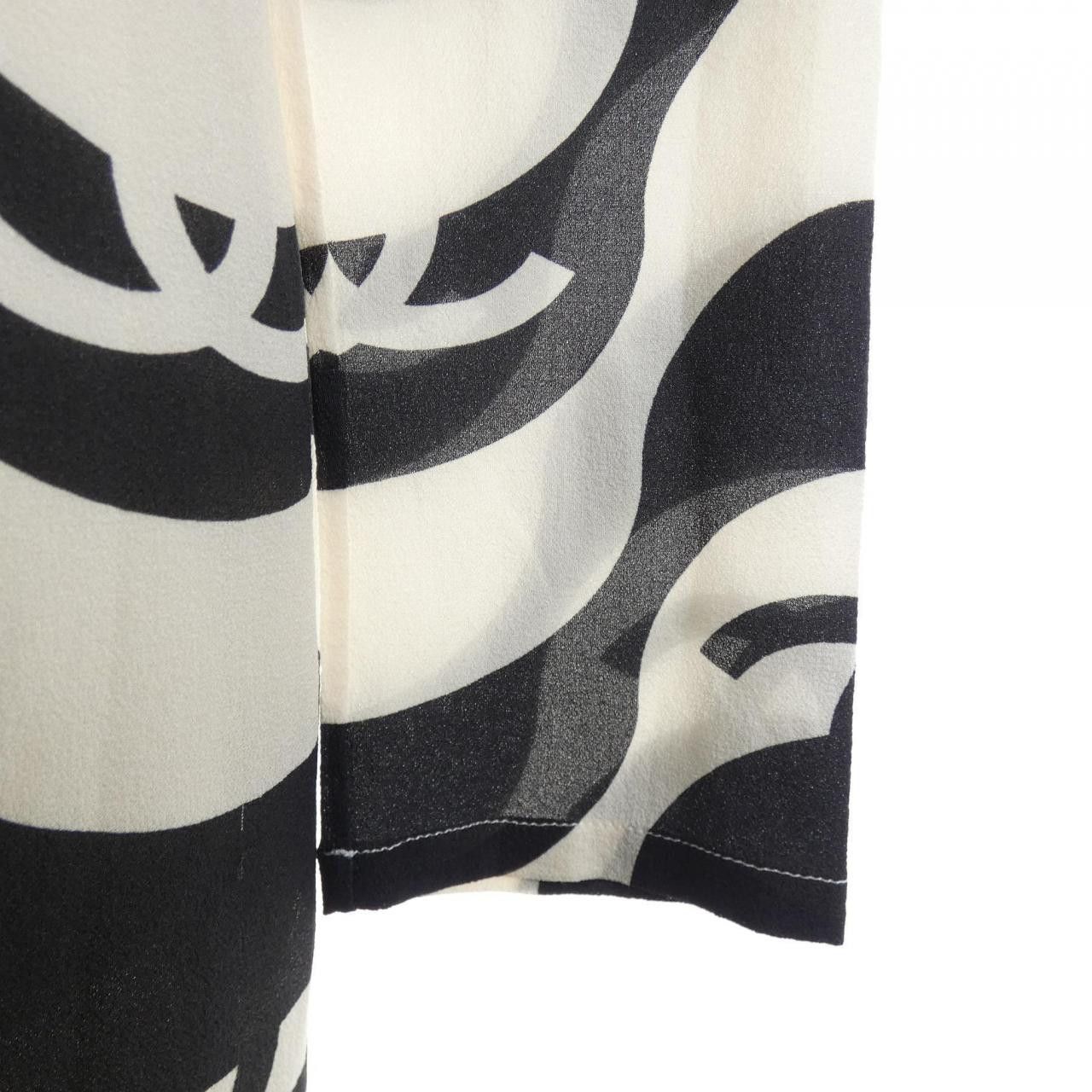 Chanel Chanel Chanel Dress Textile Dresses P70216V61726 DUTY FREE for USA Size ONE SIZE - 7 Thumbnail