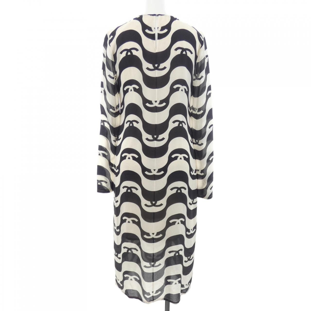 Chanel Chanel Chanel Dress Textile Dresses P70216V61726 DUTY FREE for USA Size ONE SIZE - 2 Thumbnail