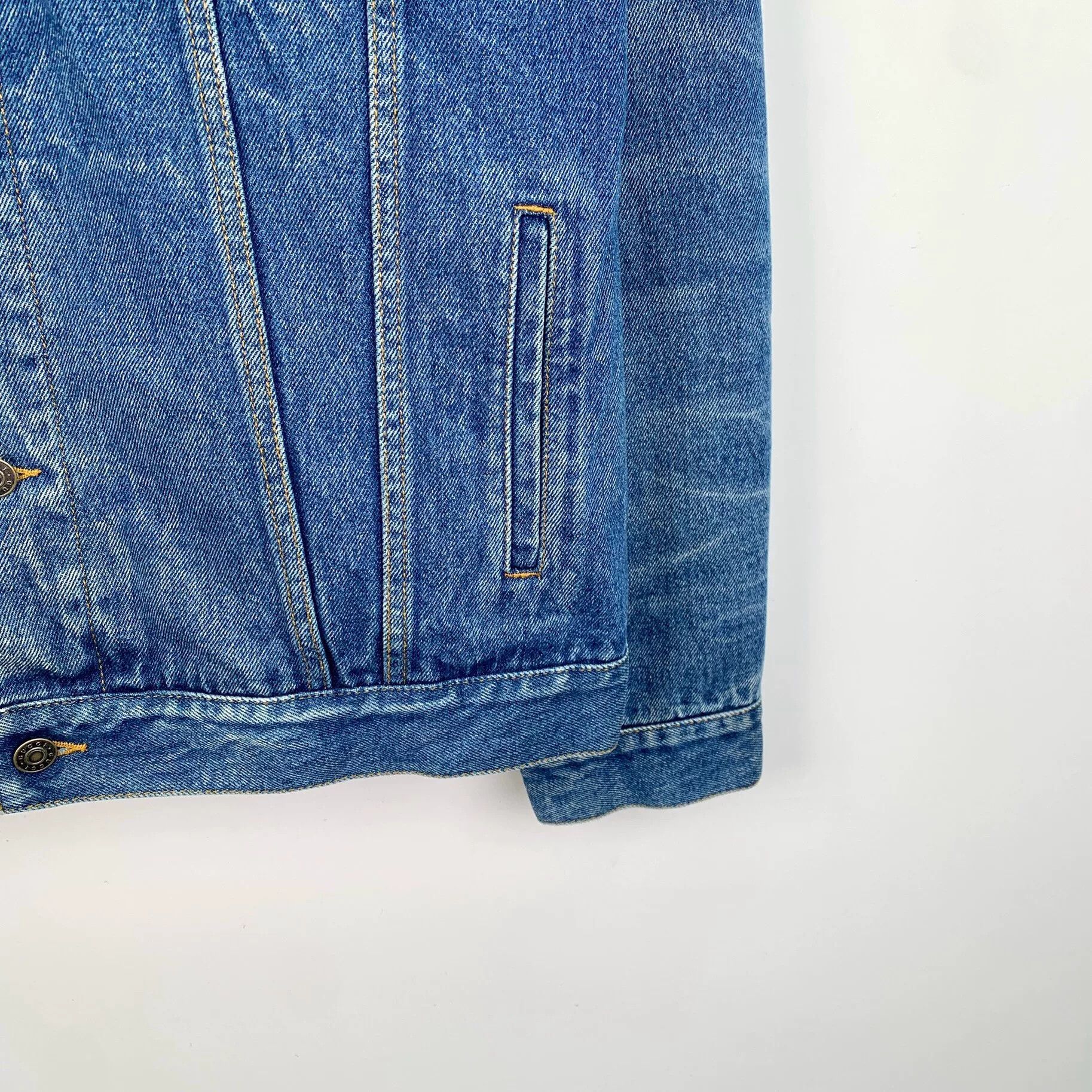 Gucci Gucci Logo Embroidery Denim Jacket Size 50 Size US M / EU 48-50 / 2 - 5 Thumbnail