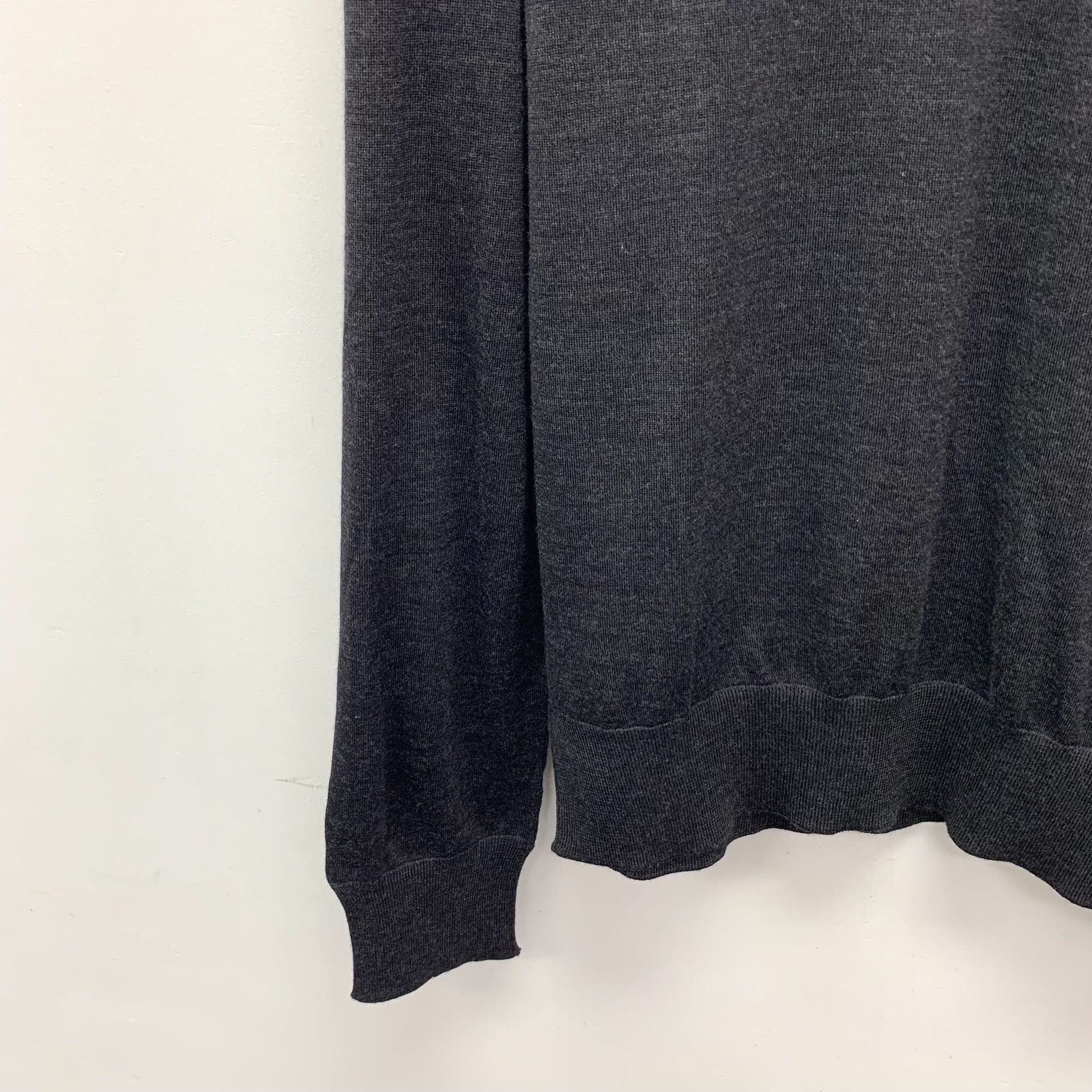 Dolce & Gabbana Dolce & Gabbana Black Virgin Wool Crewneck Sweater 44 Size US S / EU 44-46 / 1 - 5 Thumbnail