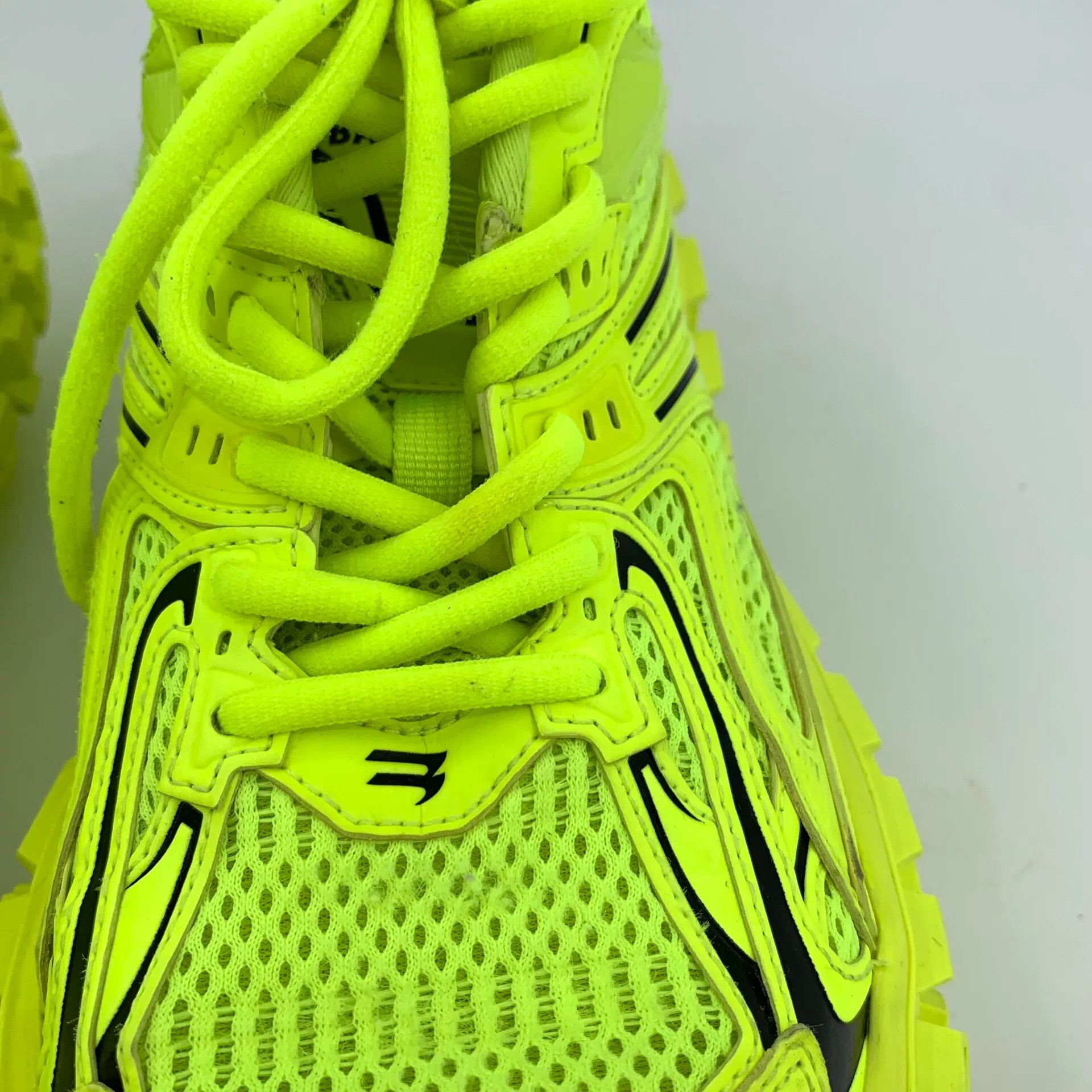 Balenciaga Balenciaga Neon Green Bouncer Sneakers 41 Size US 8 / EU 41 - 10 Thumbnail