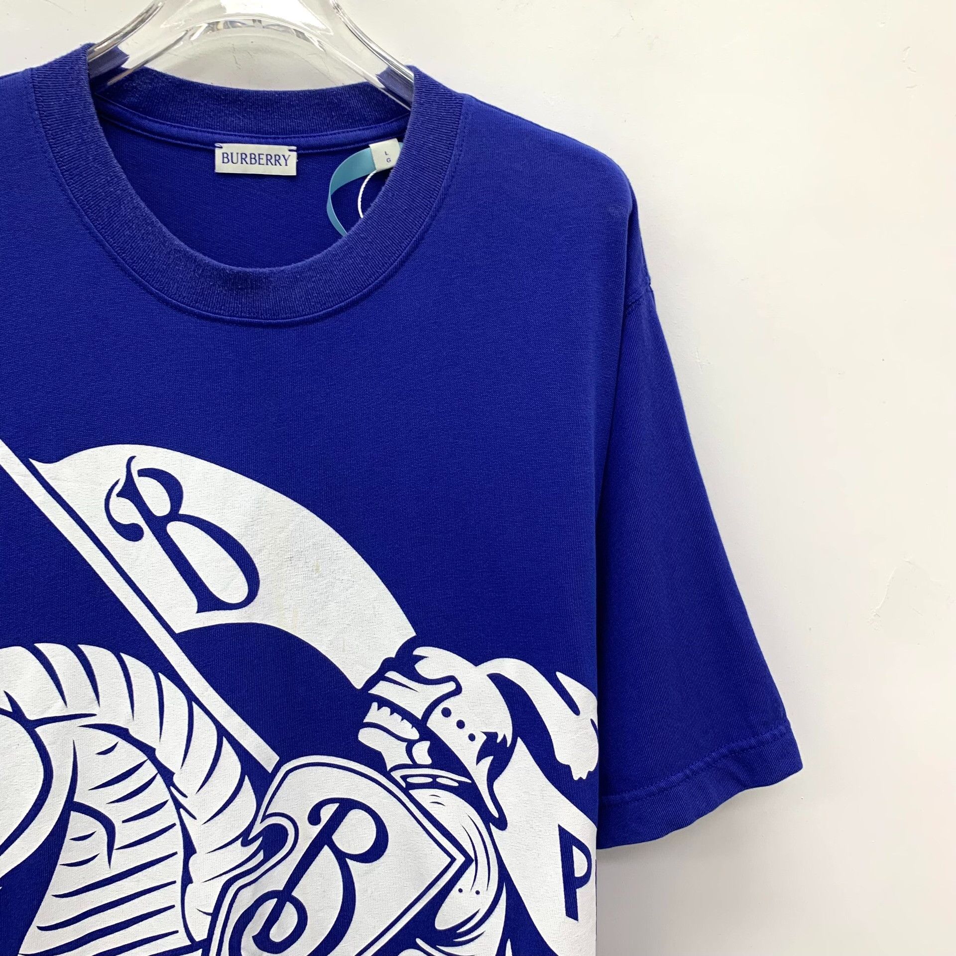 Burberry Burberry Blue Knight Graphic T-Shirt L Size US L / EU 52-54 / 3 - 4 Thumbnail