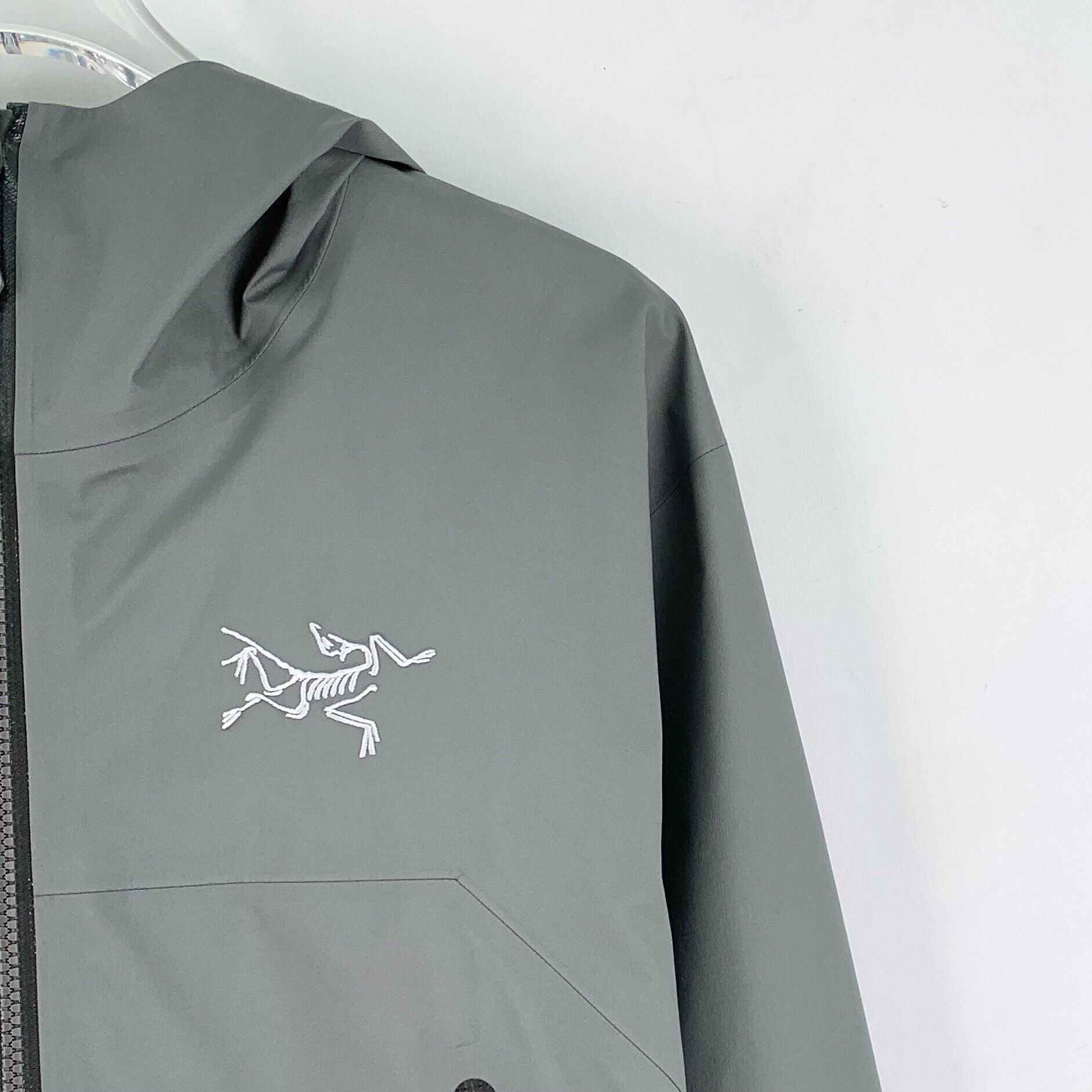 Arc'teryx Arc'teryx Gray GORE-TEX Beta Jacket XS Size US XS / EU 42 / 0 - 4 Thumbnail