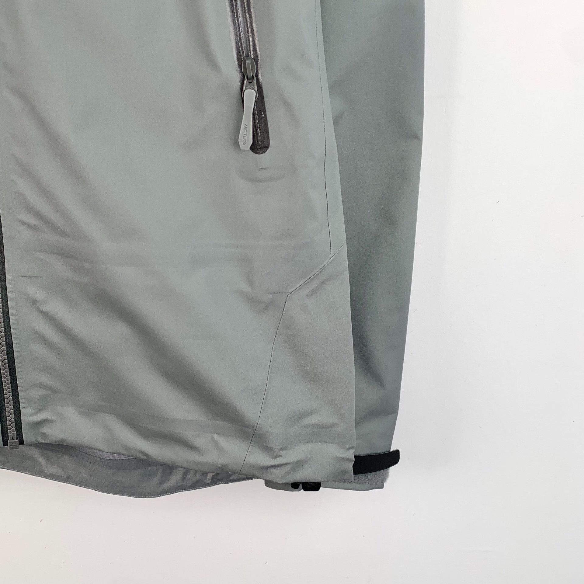 Arc'teryx Arc'teryx Gray GORE-TEX Beta Jacket XS Size US XS / EU 42 / 0 - 5 Thumbnail