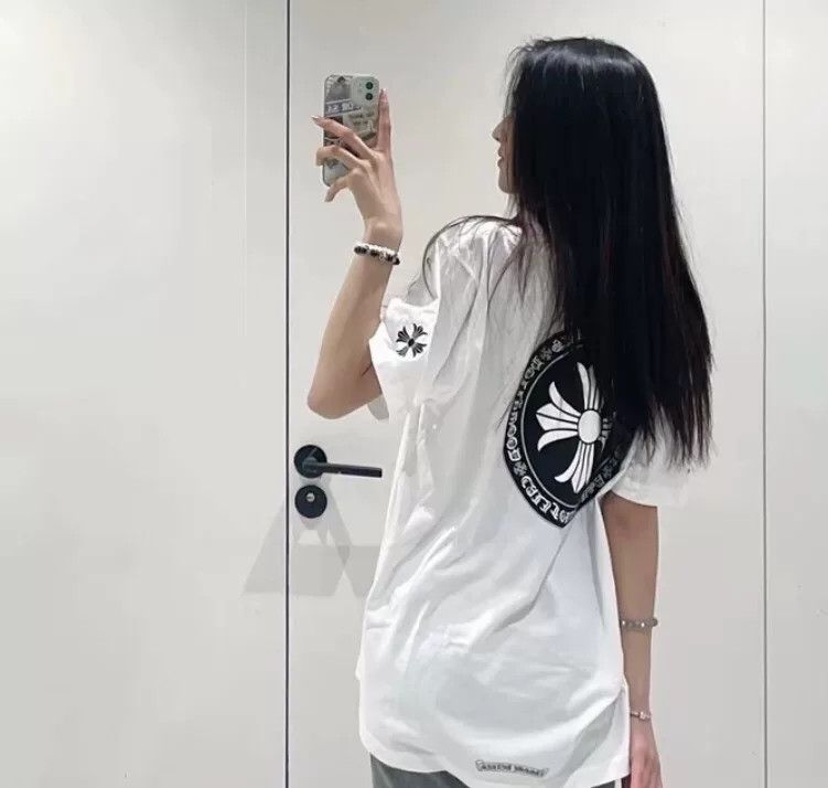 Chrome Hearts Chrome Hearts Cross Logo Pocket T-Shirt Size M Size US M / EU 48-50 / 2 - 9 Thumbnail