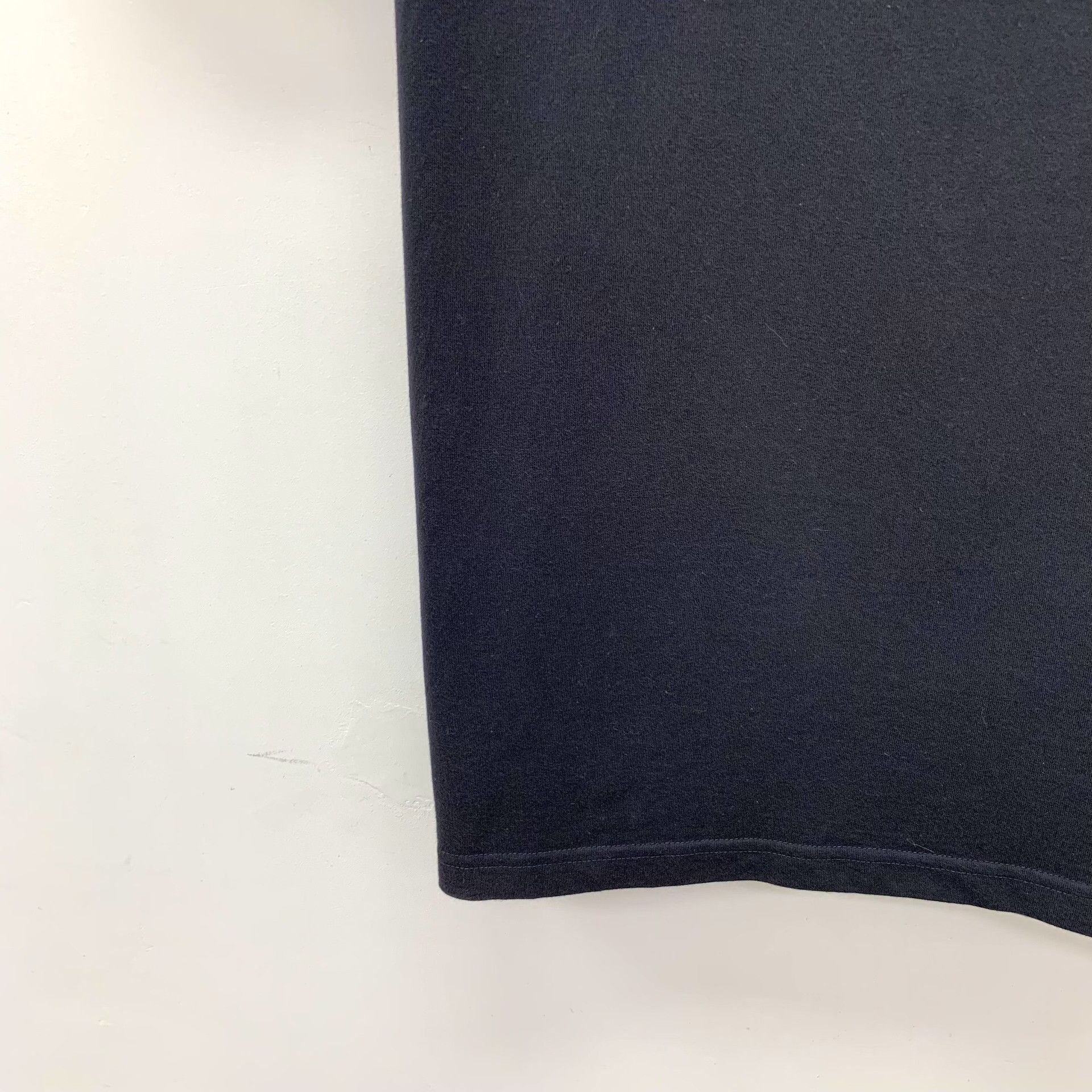 Louis Vuitton Louis Vuitton Embossed Logo T-Shirt S Size US S / EU 44-46 / 1 - 5 Thumbnail