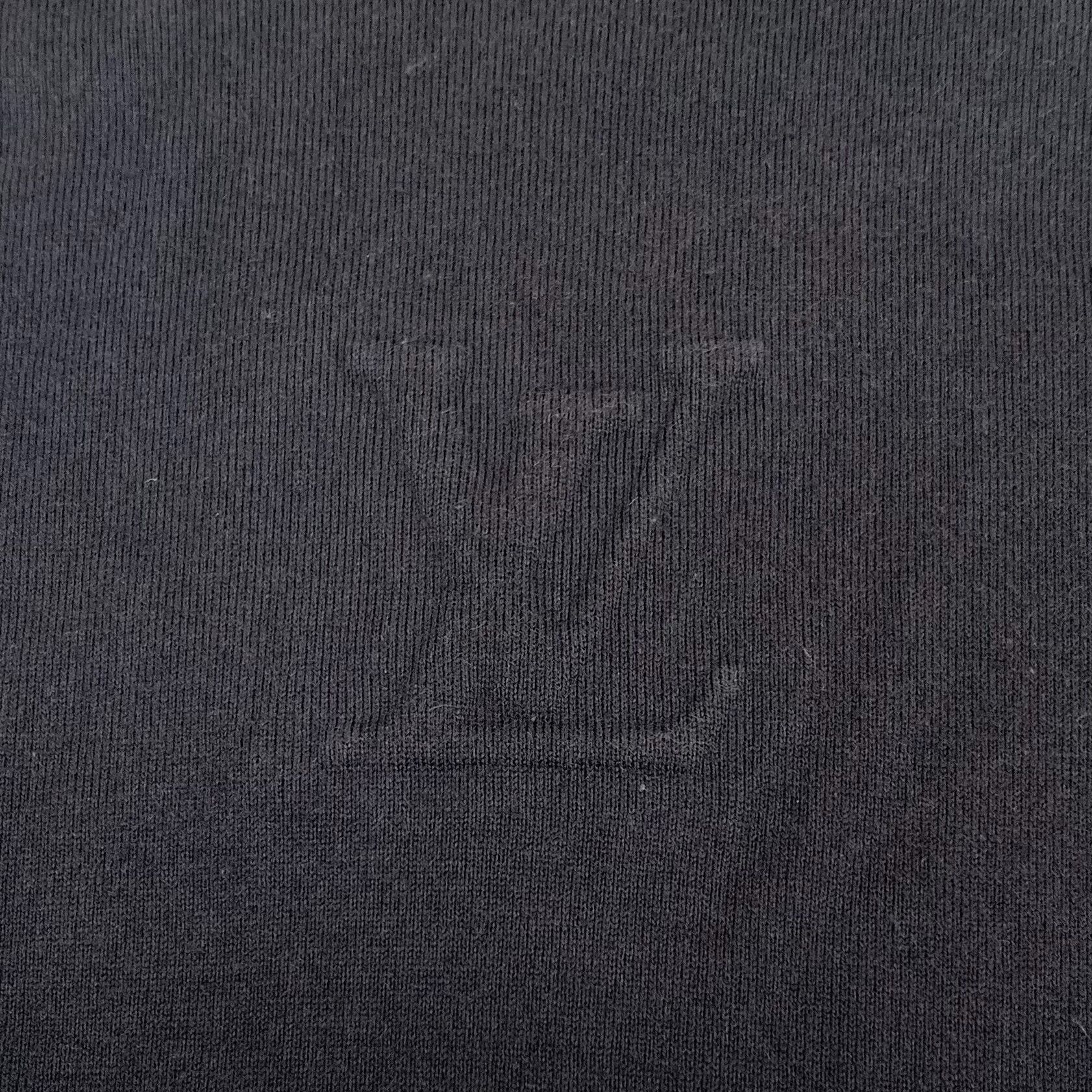 Louis Vuitton Louis Vuitton Embossed Logo T-Shirt S Size US S / EU 44-46 / 1 - 6 Thumbnail
