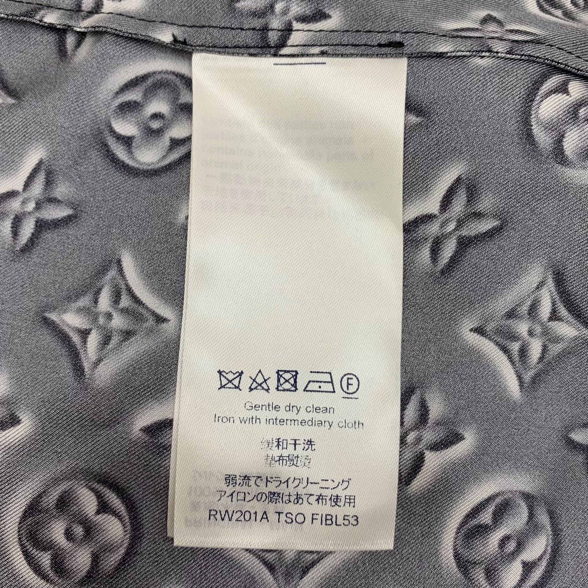 Louis Vuitton Louis Vuitton Monogram Silk Shirt 40 Size US M / EU 48-50 / 2 - 7 Thumbnail
