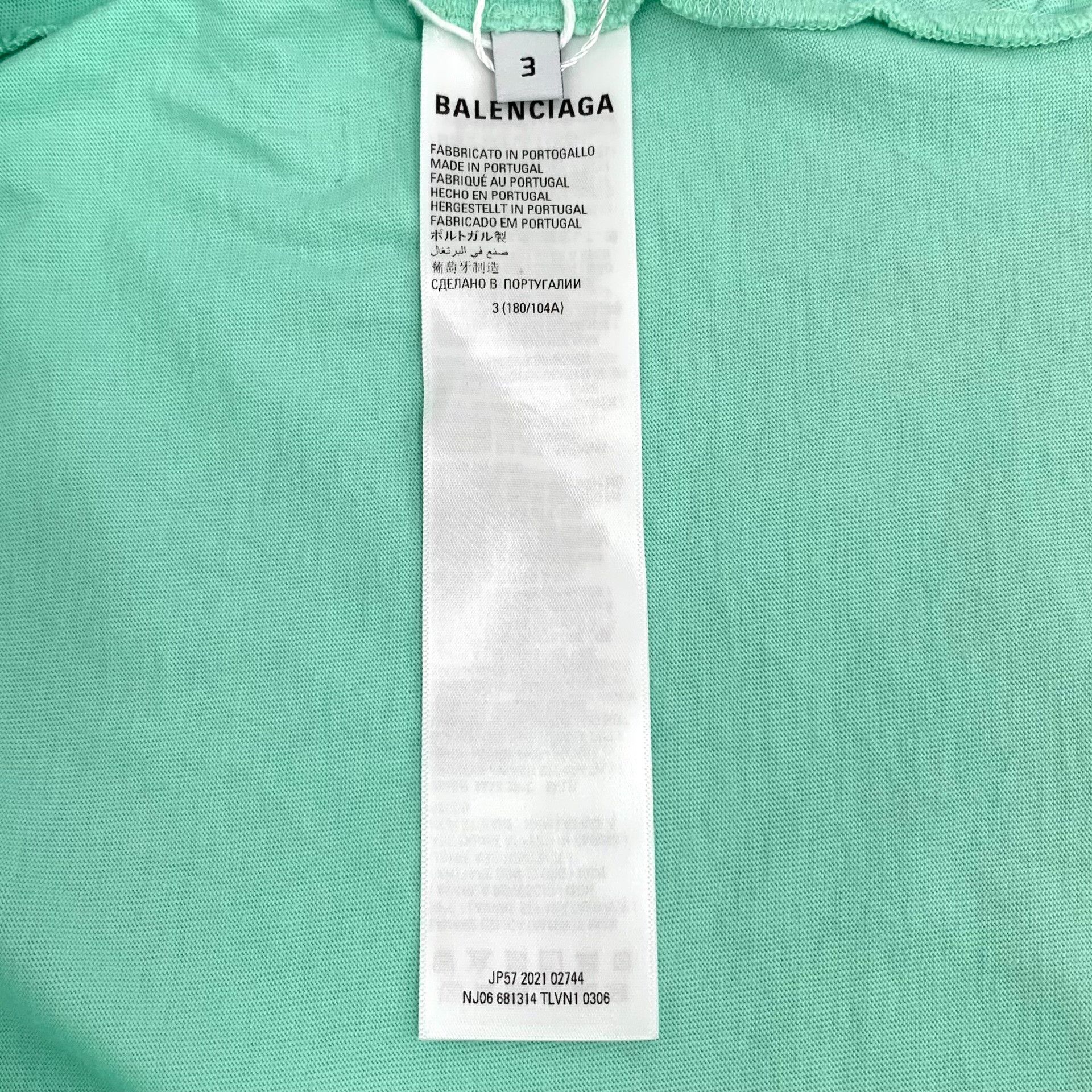 Balenciaga Balenciaga Distressed Embroidered Logo T-Shirt US L Size US L / EU 52-54 / 3 - 9 Thumbnail