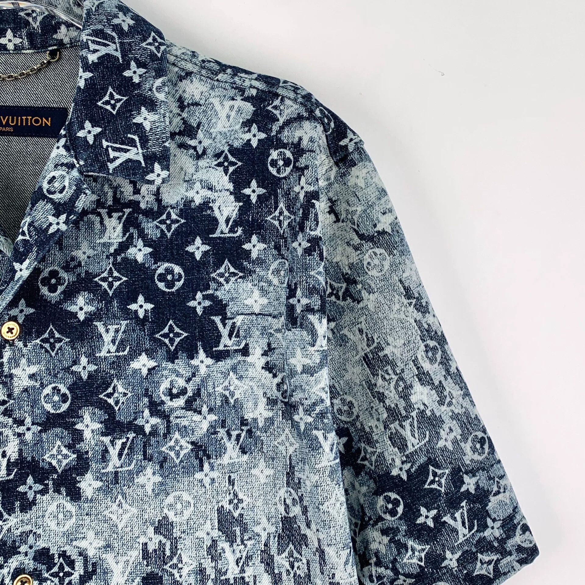 Louis Vuitton Louis Vuitton Blue Tie Dye Monogram Shirt Size S Size US S / EU 44-46 / 1 - 4 Thumbnail