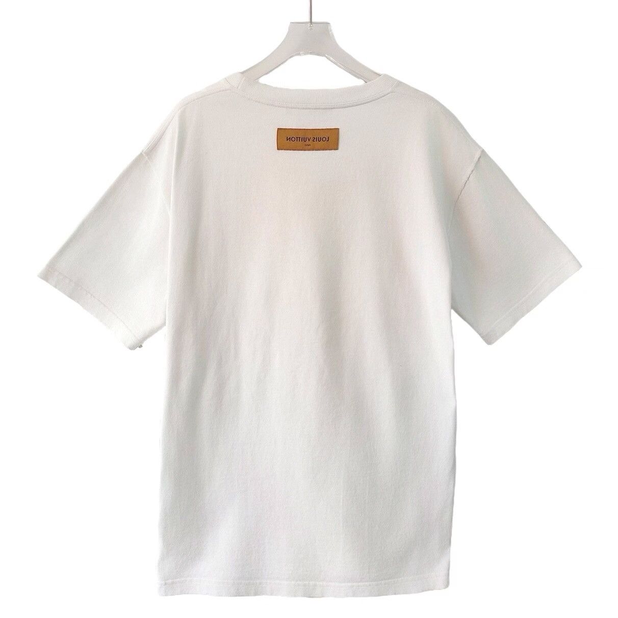 Louis Vuitton Louis Vuitton Graffiti Embroidered Logo T-Shirt L Size US L / EU 52-54 / 3 - 3 Thumbnail