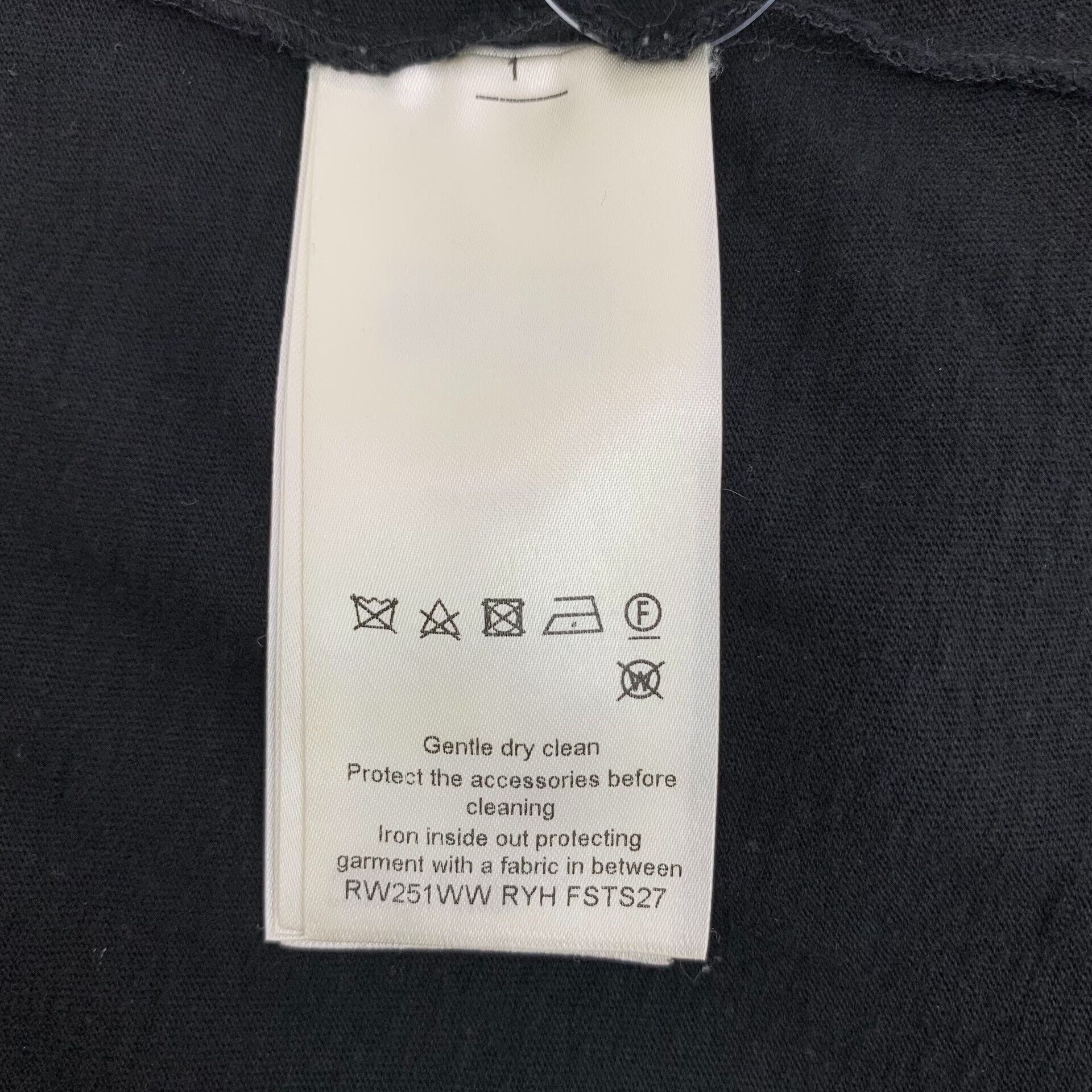 Louis Vuitton Louis Vuitton Two-Tone Logo Raglan T-Shirt S Size US S / EU 44-46 / 1 - 7 Thumbnail