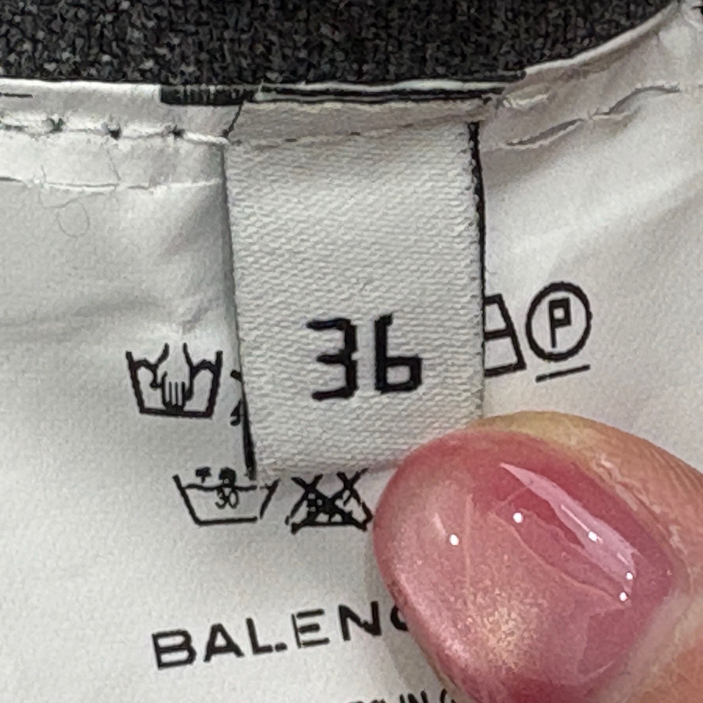 Balenciaga Balenciaga Logo Back Denim Jacket US S Size US S / EU 44-46 / 1 - 7 Thumbnail