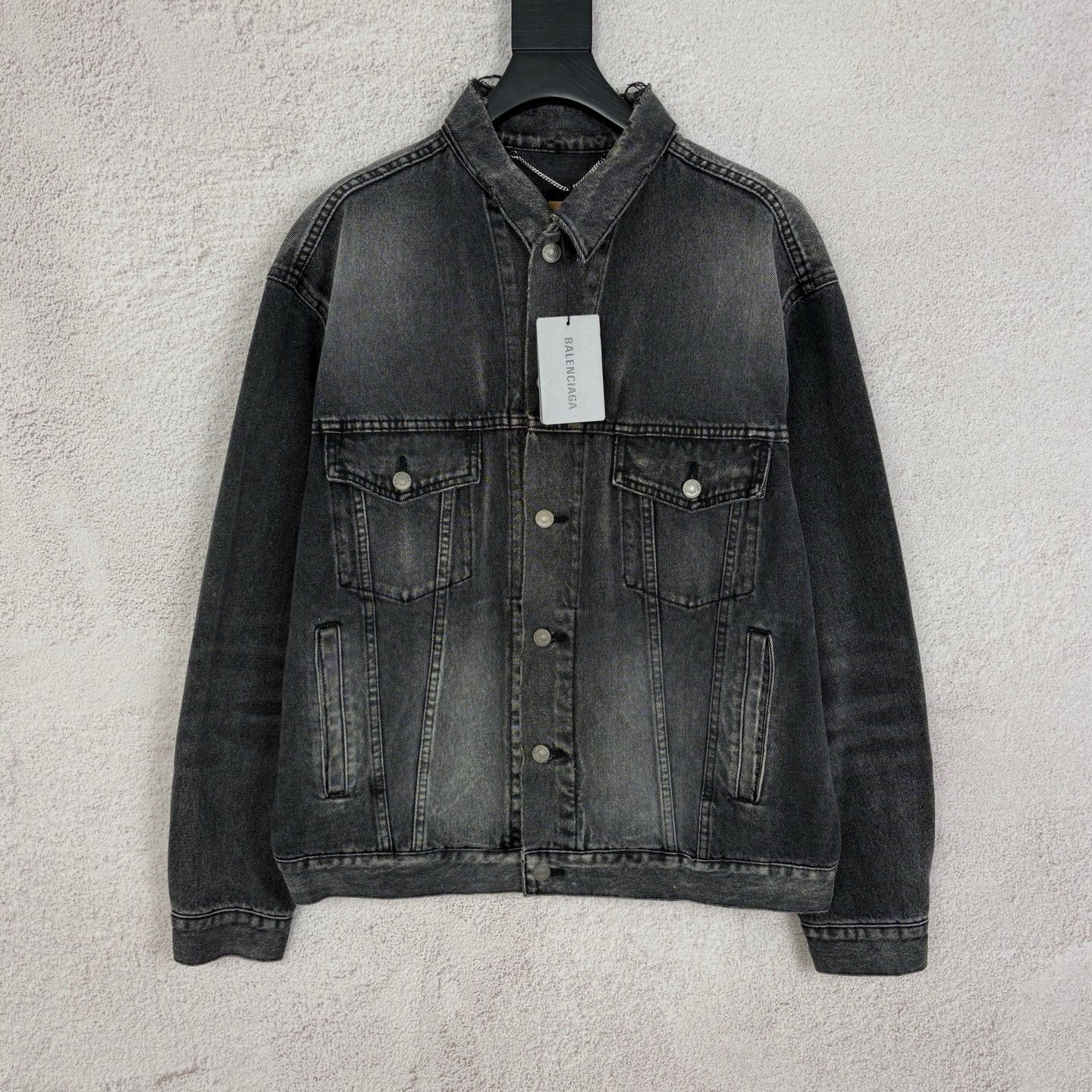 Balenciaga Balenciaga Logo Back Denim Jacket US S Size US S / EU 44-46 / 1 - 2 Thumbnail