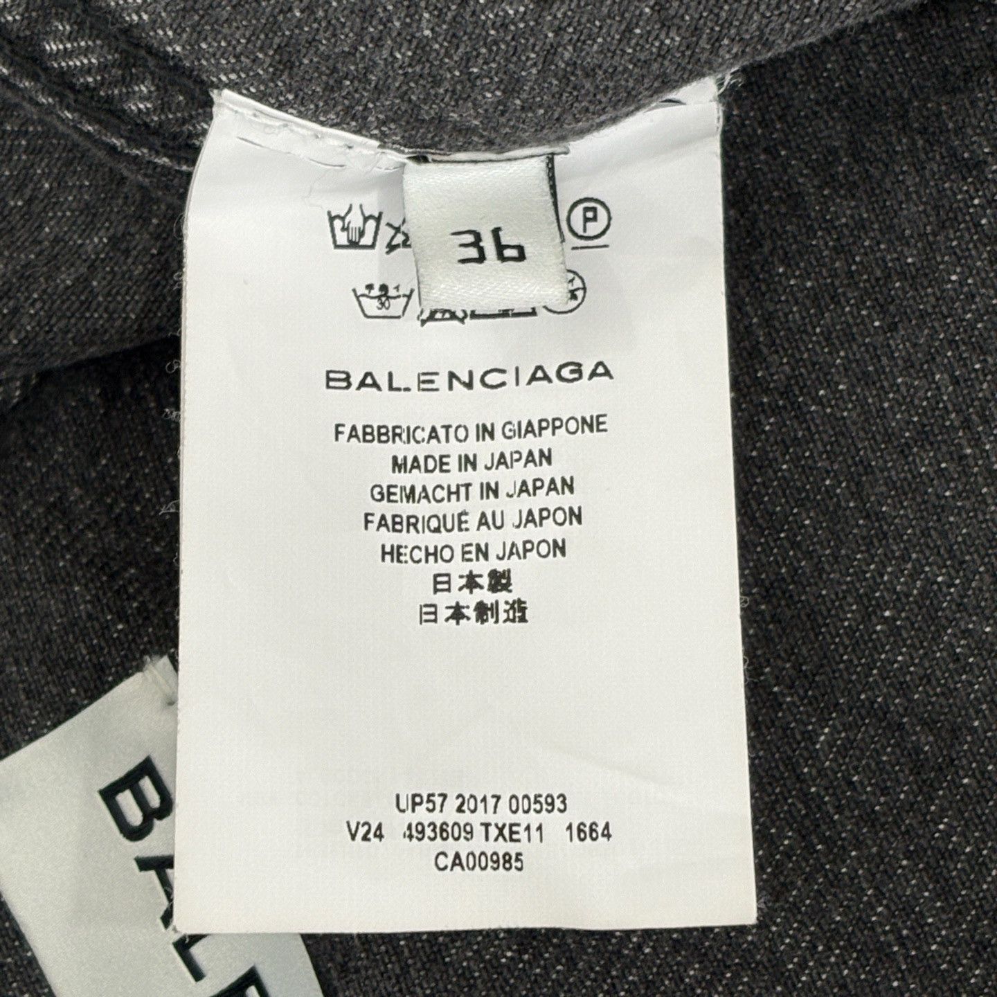 Balenciaga Balenciaga Logo Back Denim Jacket US S Size US S / EU 44-46 / 1 - 6 Thumbnail