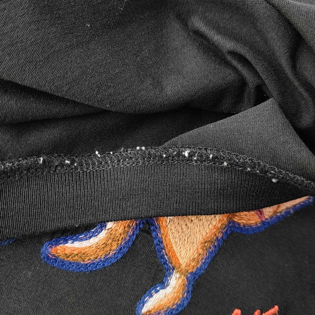 Givenchy Givenchy Embroidered Fire Graphic T-Shirt L Size US L / EU 52-54 / 3 - 8 Thumbnail