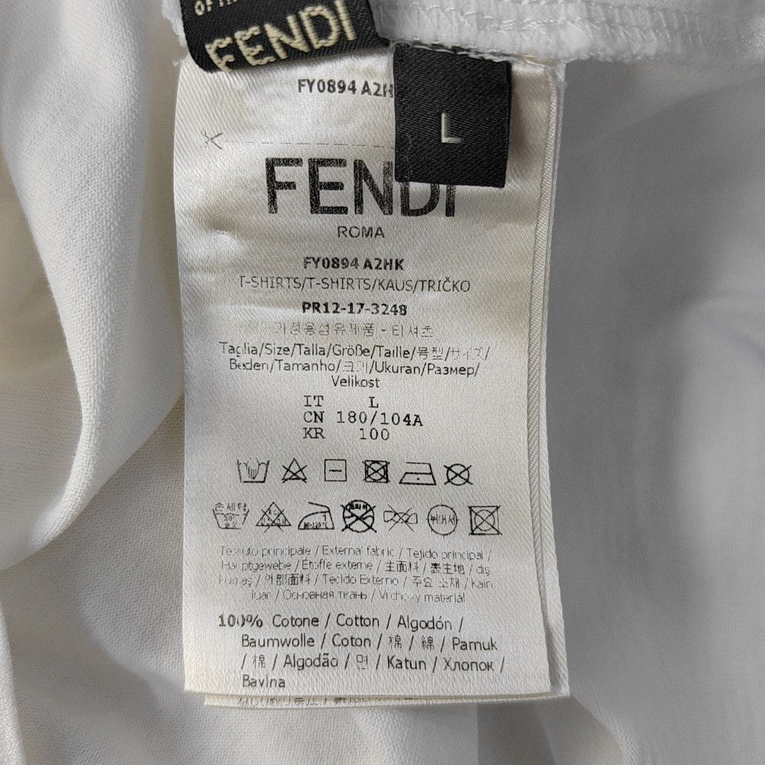 Fendi Fendi Graphic Patch White T-Shirt L Size US L / EU 52-54 / 3 - 4 Thumbnail