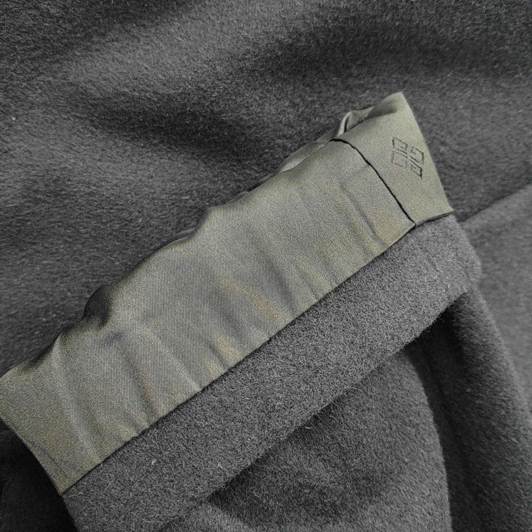 Givenchy Givenchy Black Wool Heavy Coat Size M Size US M / EU 48-50 / 2 - 9 Thumbnail