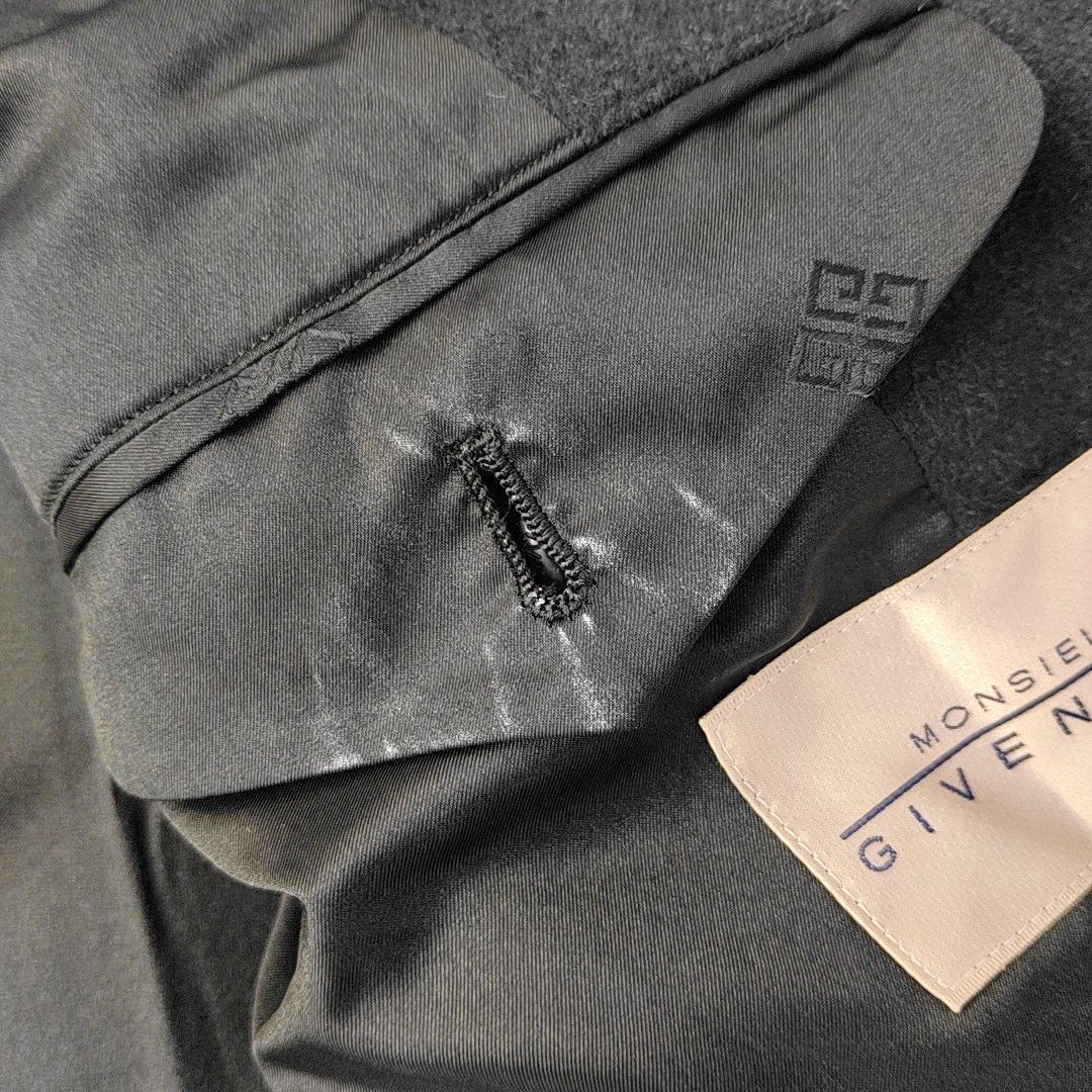 Givenchy Givenchy Black Wool Heavy Coat Size M Size US M / EU 48-50 / 2 - 7 Thumbnail